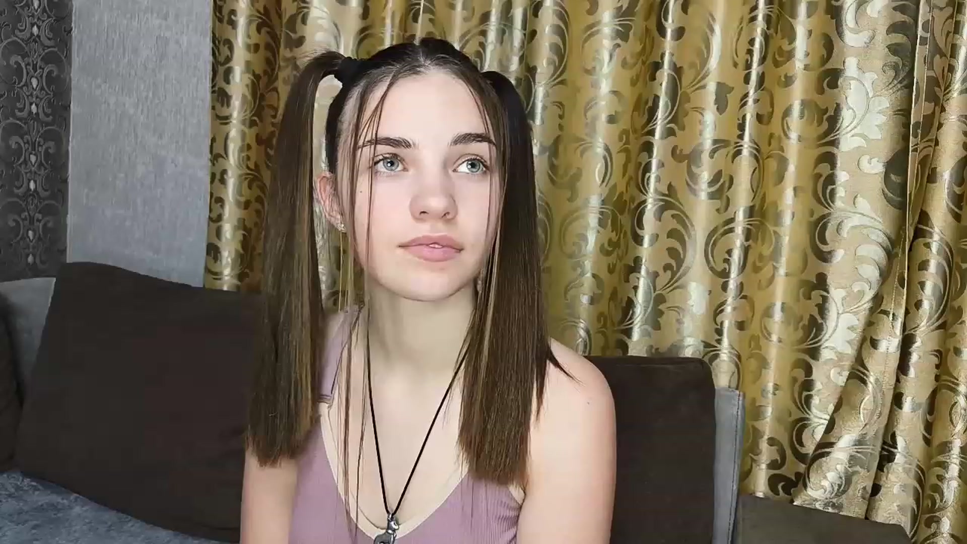 Gallery image thumbnail from AntiLiar's myfreecams stream on, 11/24/2022, 21:39 image 14 of 20