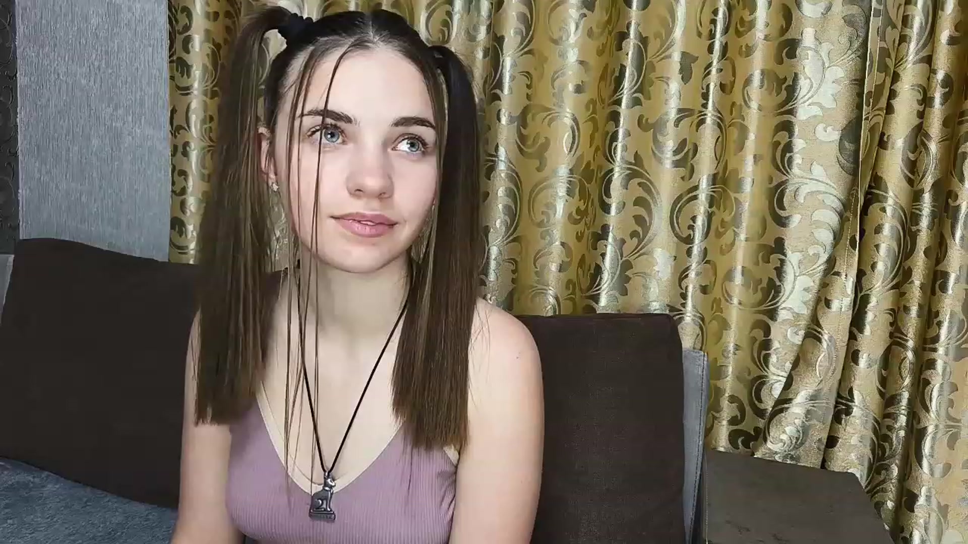 Gallery image thumbnail from AntiLiar's myfreecams stream on, 11/25/2022, 24:13 image 4 of 20