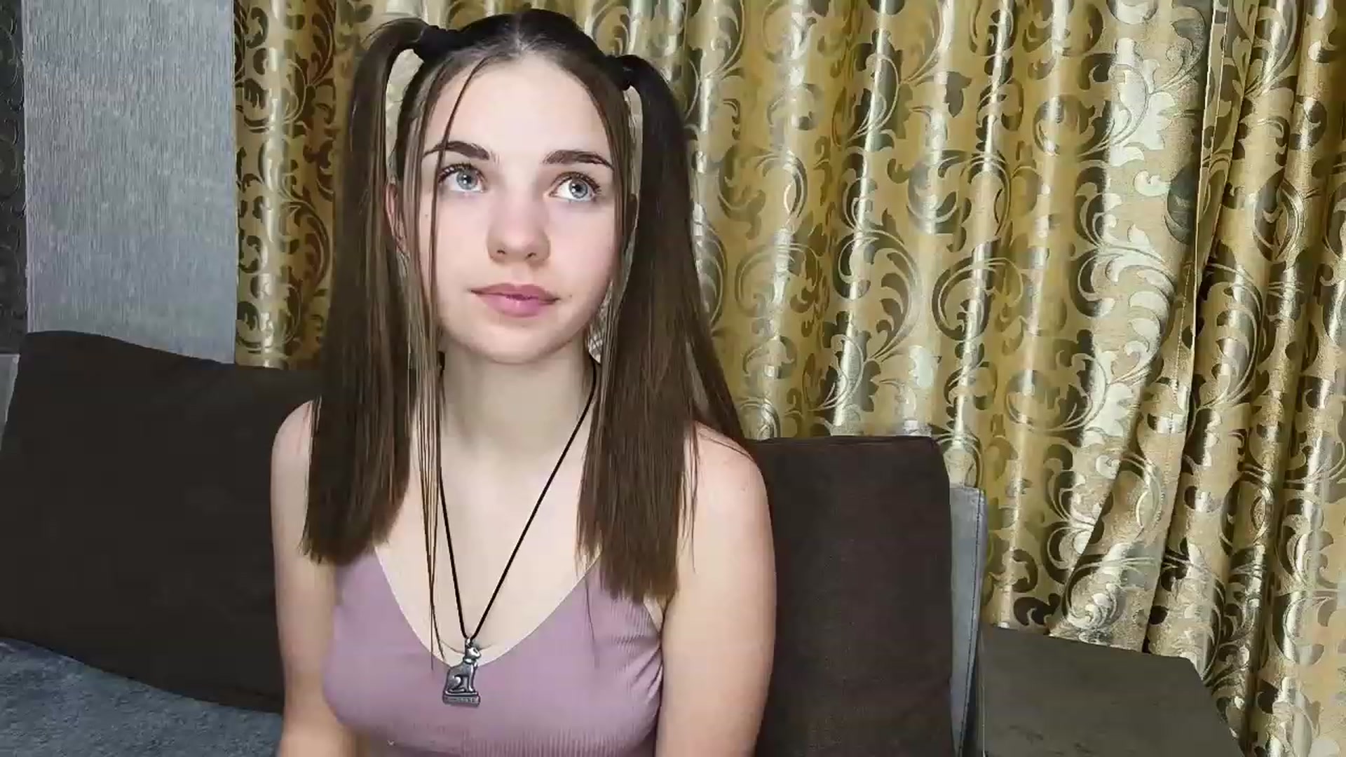 Gallery image thumbnail from AntiLiar's myfreecams stream on, 11/25/2022, 24:13 image 3 of 20