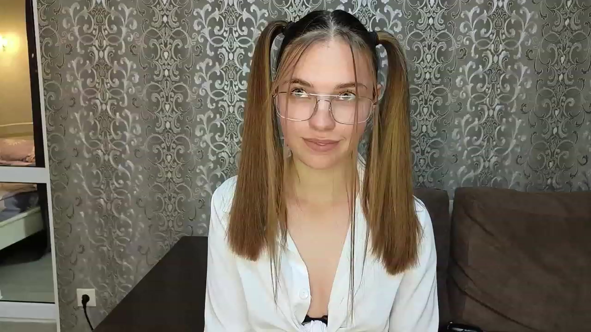 Gallery image thumbnail from AntiLiar's myfreecams stream on, 11/27/2022, 02:12 image 15 of 20
