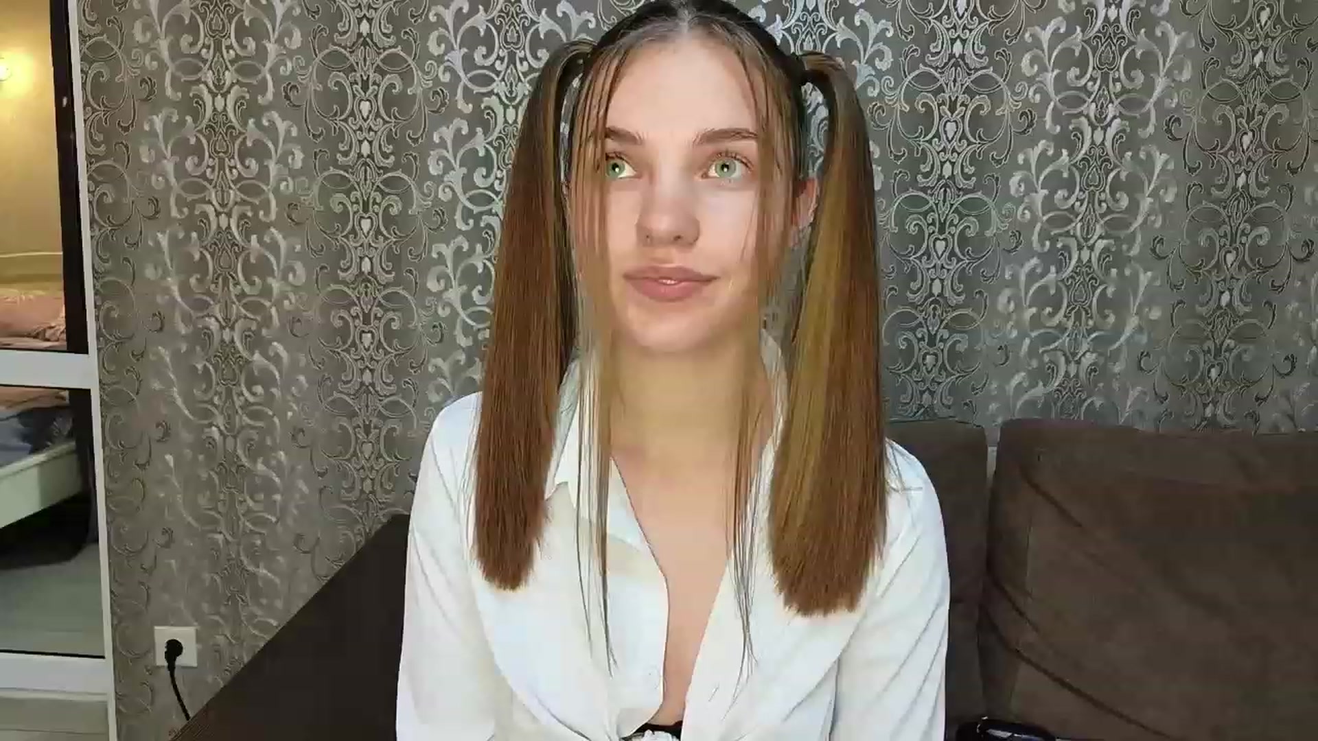 Gallery image thumbnail from AntiLiar's myfreecams stream on, 11/27/2022, 02:12 image 5 of 20