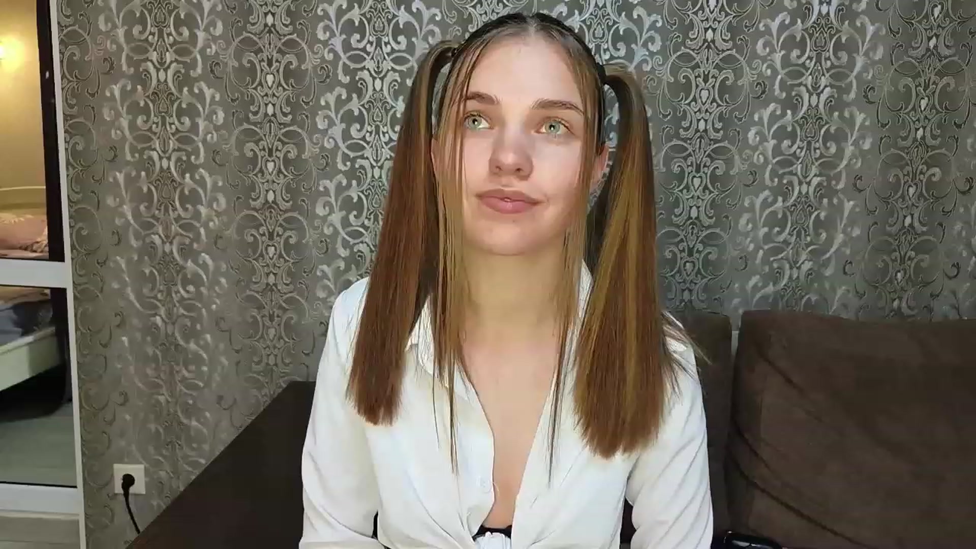 Gallery image thumbnail from AntiLiar's myfreecams stream on, 11/27/2022, 02:12 image 8 of 20