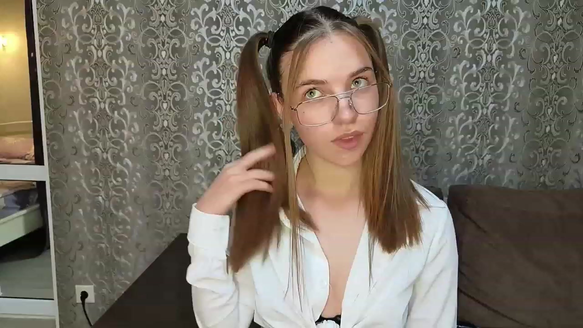 Gallery image thumbnail from AntiLiar's myfreecams stream on, 11/27/2022, 02:12 image 19 of 20