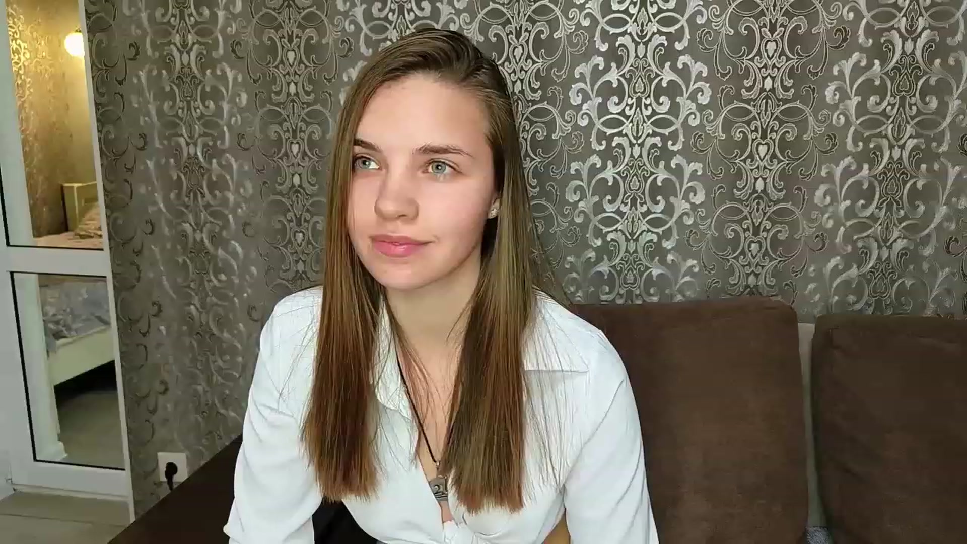 Gallery image thumbnail from AntiLiar's myfreecams stream on, 12/02/2022, 23:07 image 6 of 20