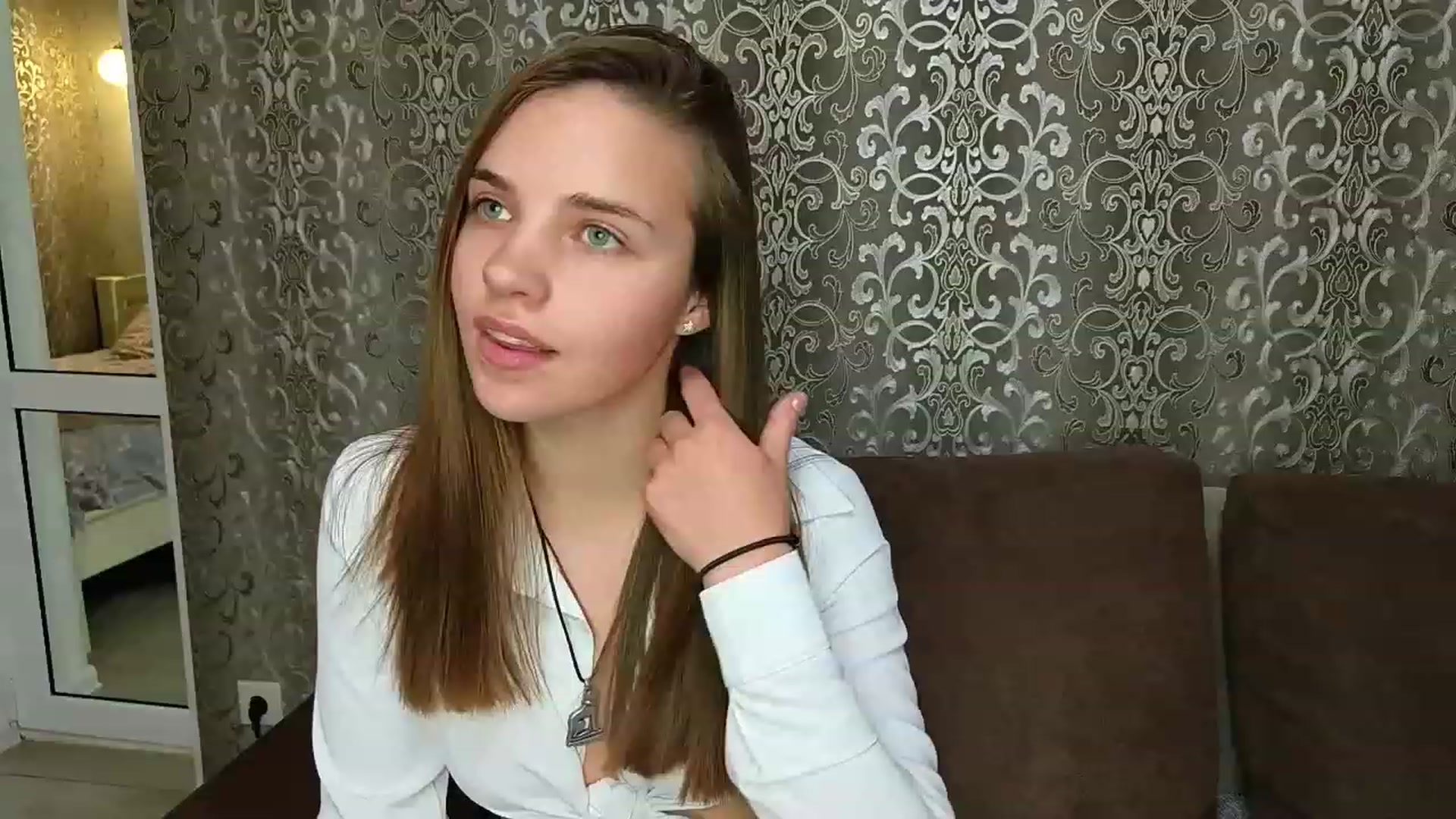 Gallery image thumbnail from AntiLiar's myfreecams stream on, 12/02/2022, 23:07 image 12 of 20