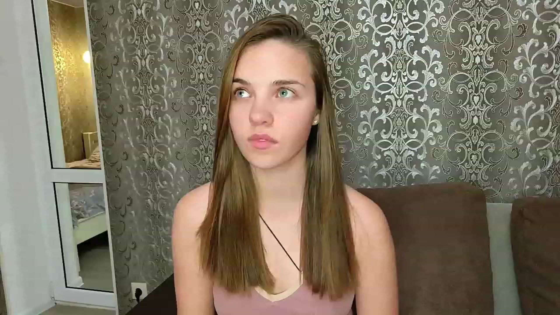 Gallery image thumbnail from AntiLiar's myfreecams stream on, 12/03/2022, 01:05 image 1 of 20