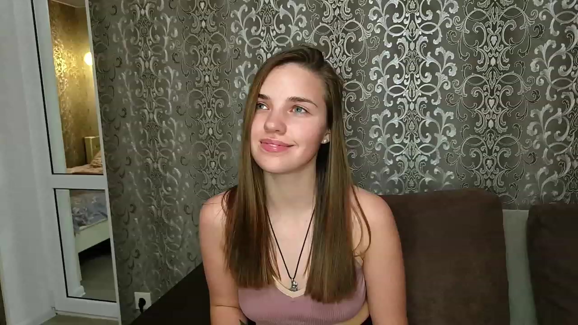 Gallery image thumbnail from AntiLiar's myfreecams stream on, 12/03/2022, 01:05 image 11 of 20