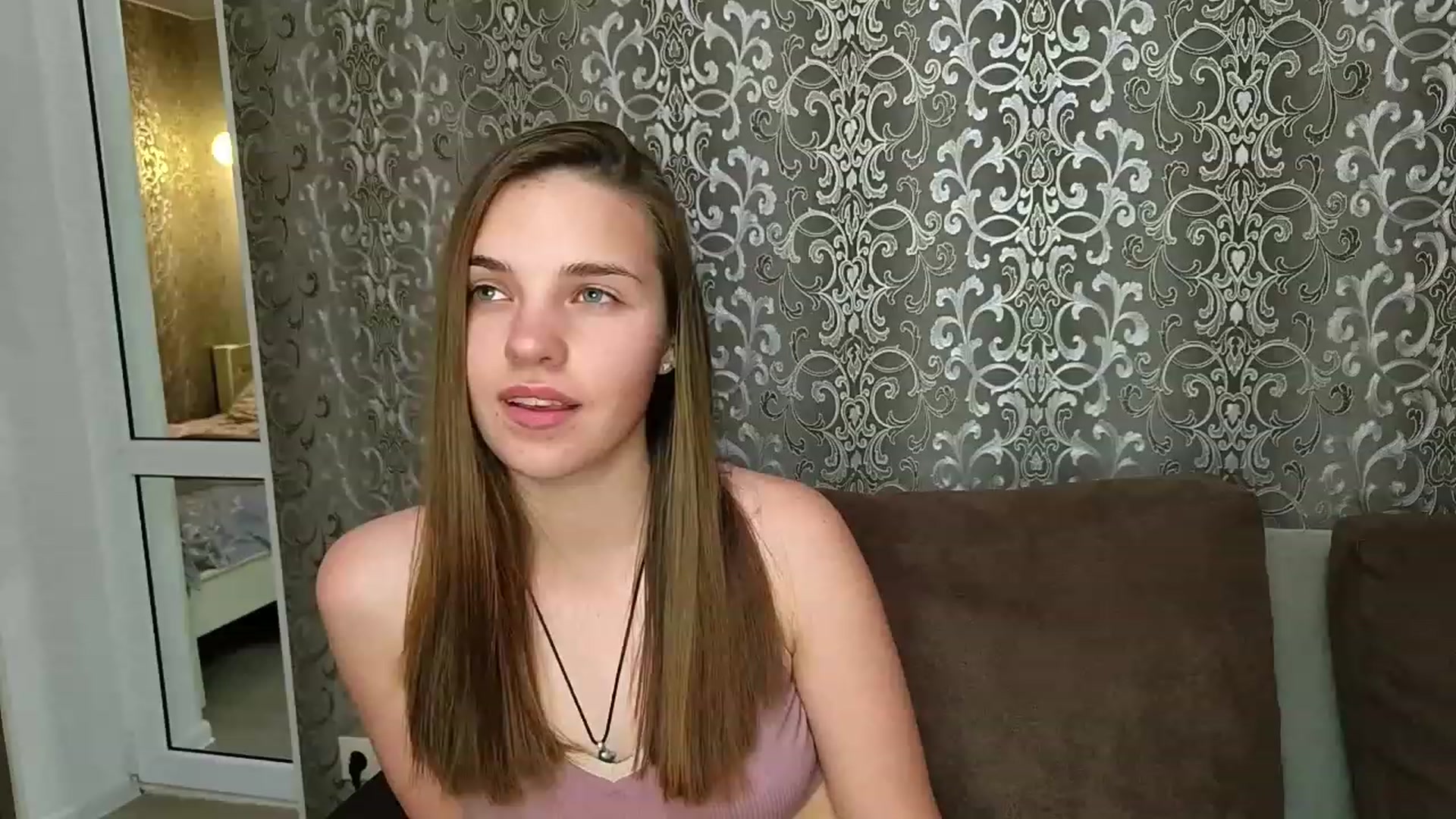 Gallery image thumbnail from AntiLiar's myfreecams stream on, 12/03/2022, 01:05 image 6 of 20