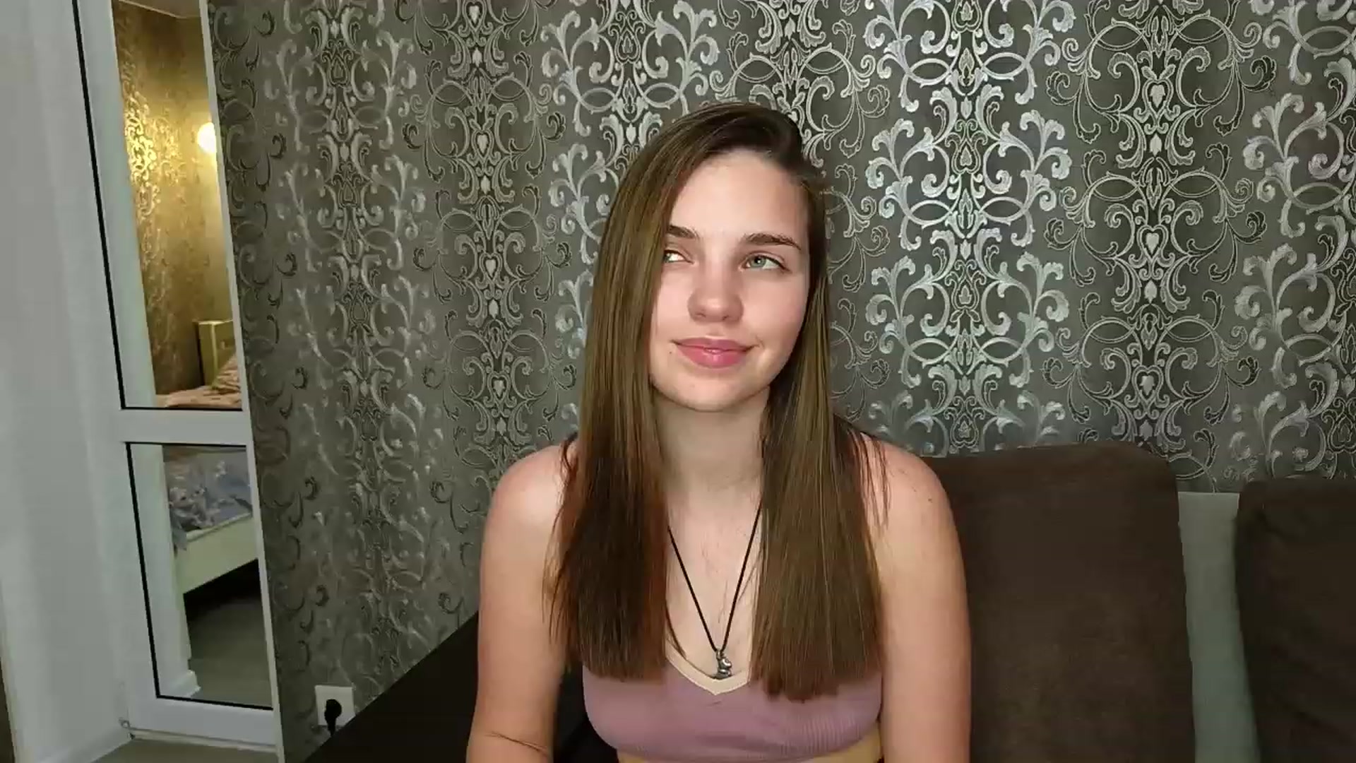 Gallery image thumbnail from AntiLiar's myfreecams stream on, 12/03/2022, 01:05 image 12 of 20