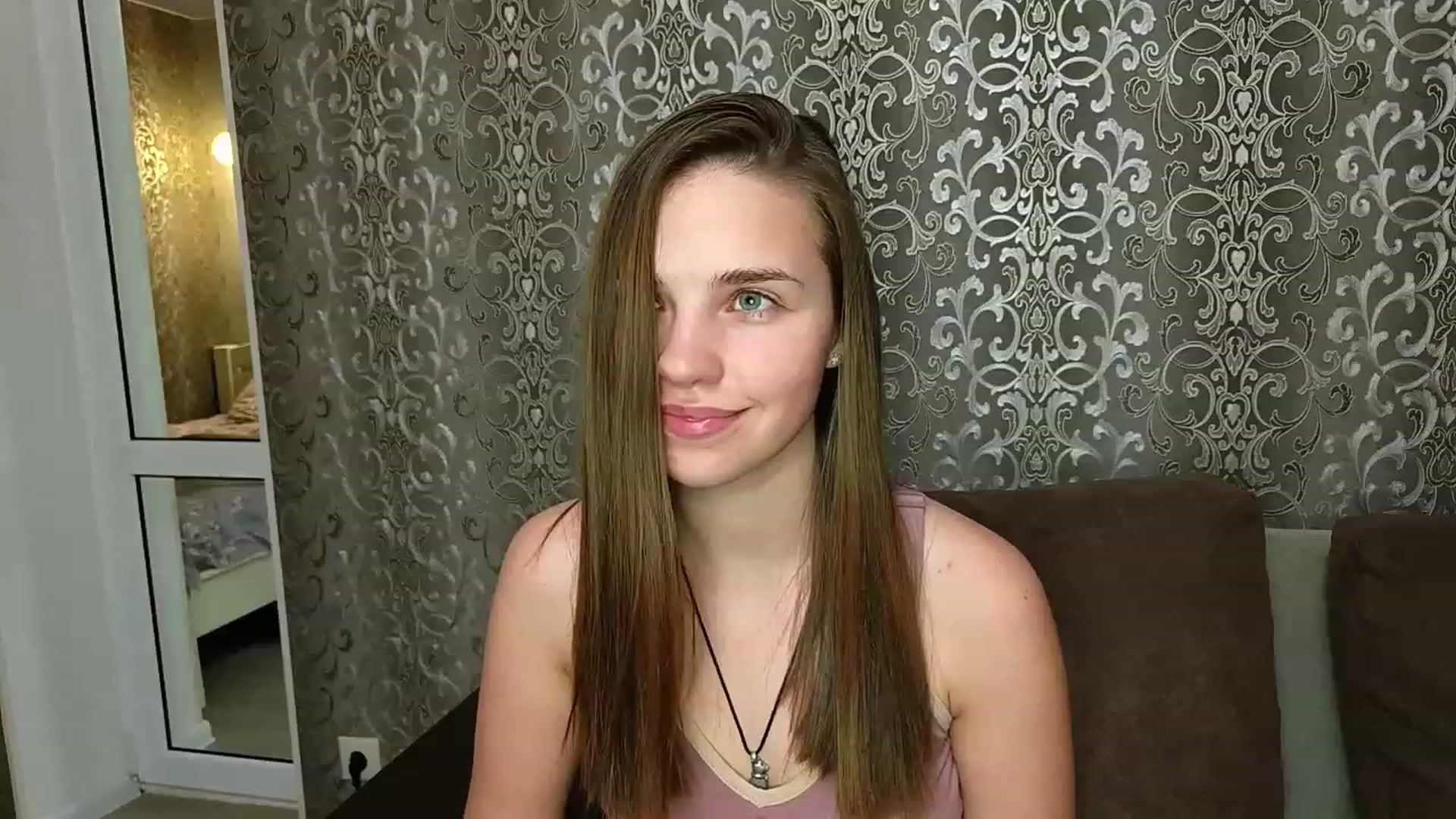 Gallery image thumbnail from AntiLiar's myfreecams stream on, 12/03/2022, 01:05 image 5 of 20