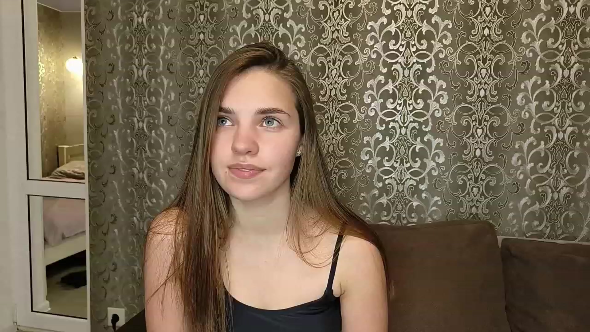 Gallery image thumbnail from AntiLiar's myfreecams stream on, 12/05/2022, 20:03 image 3 of 20