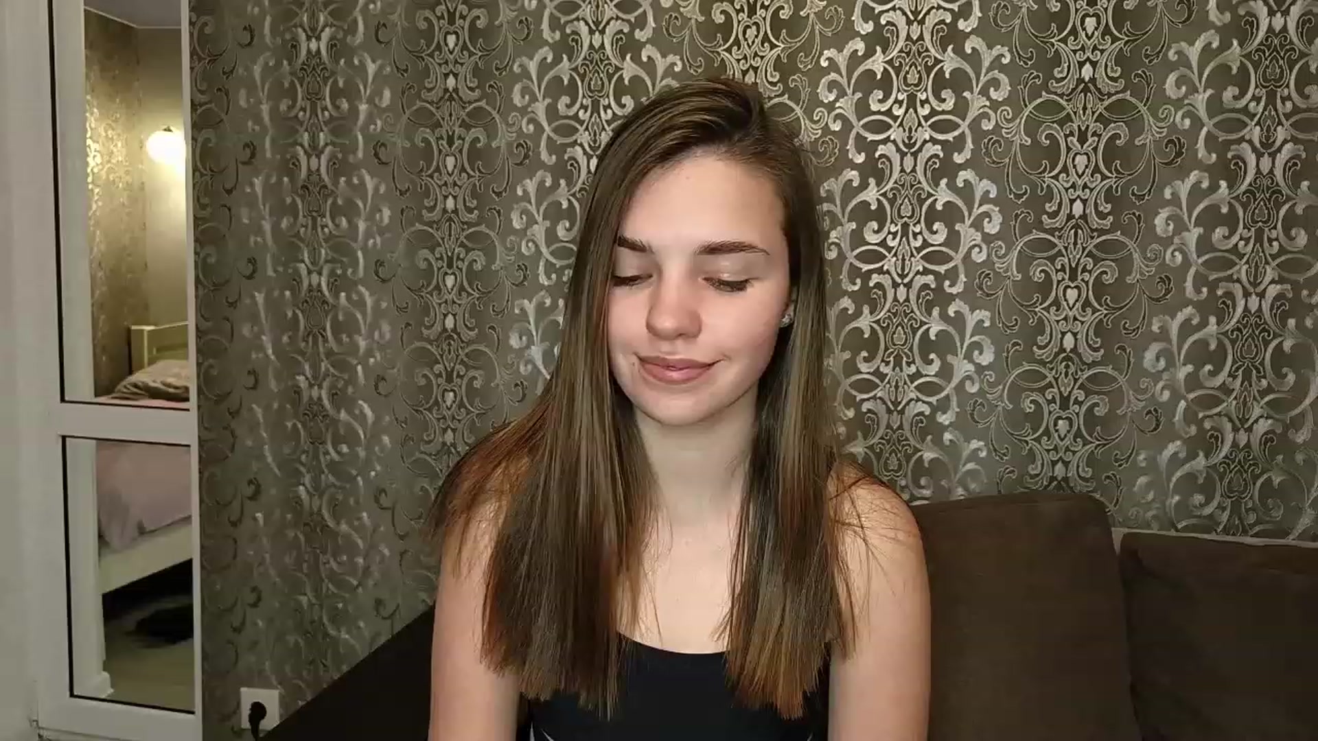 Gallery image thumbnail from AntiLiar's myfreecams stream on, 12/05/2022, 20:03 image 11 of 20