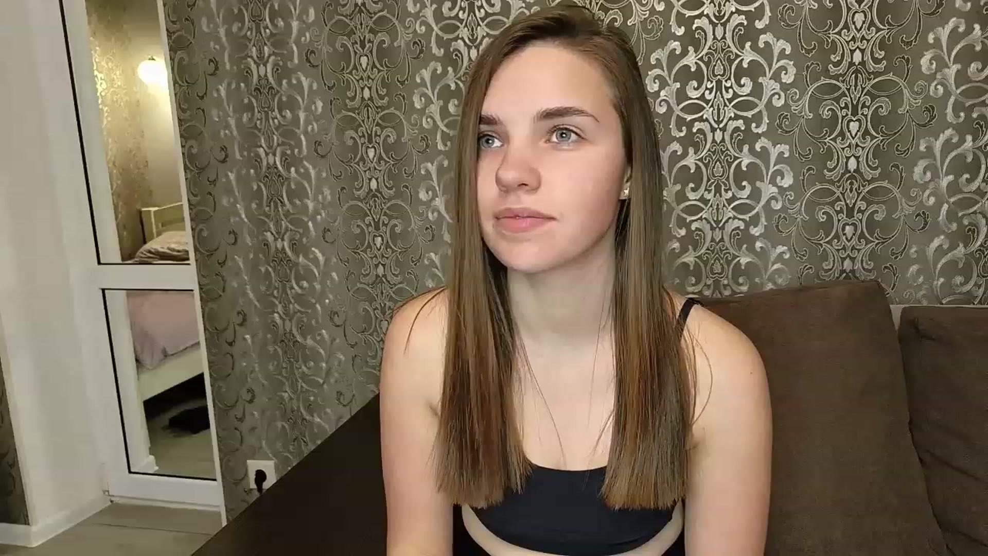 Gallery image thumbnail from AntiLiar's myfreecams stream on, 12/05/2022, 20:40 image 12 of 20