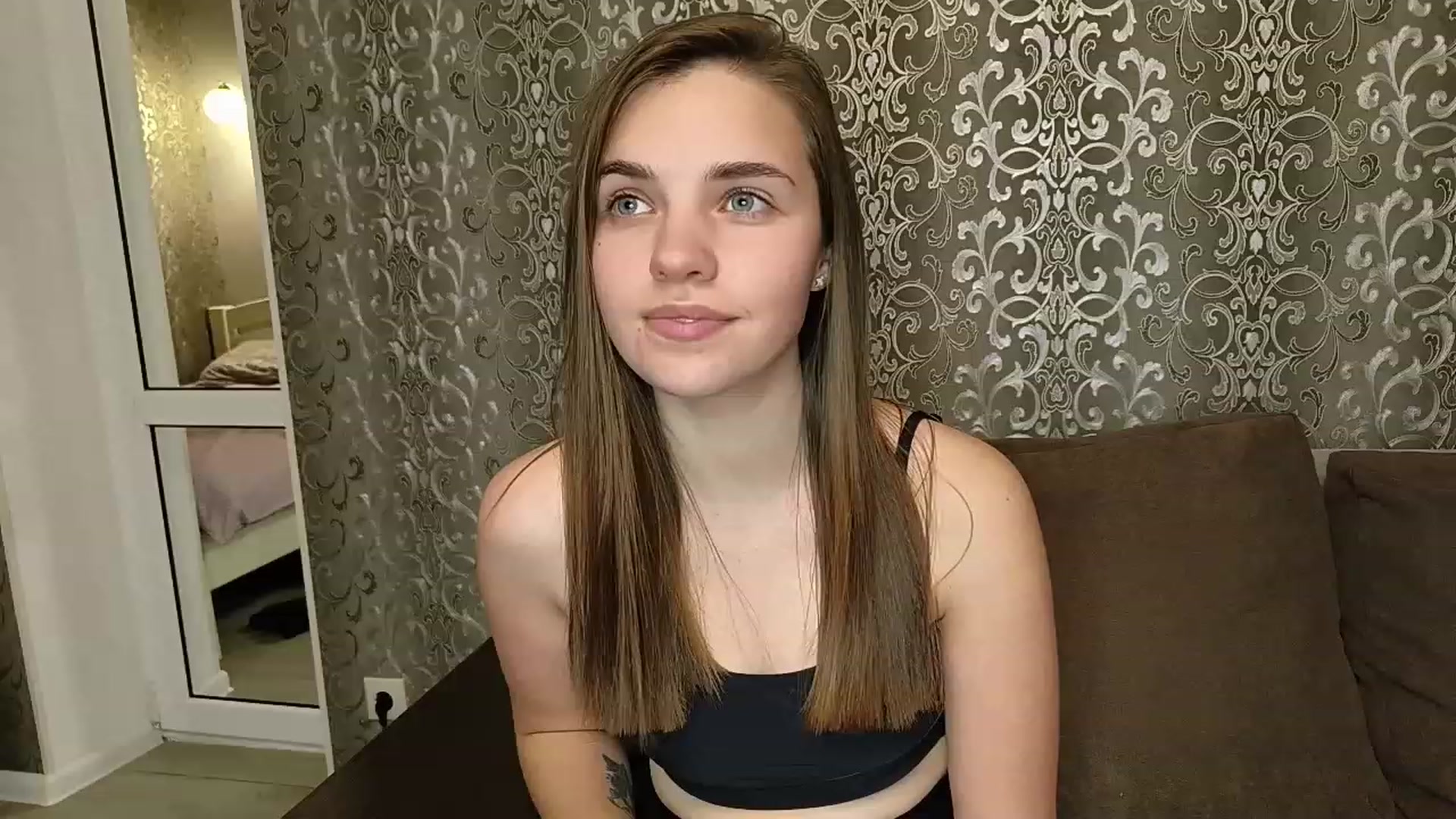 Gallery image thumbnail from AntiLiar's myfreecams stream on, 12/05/2022, 20:40 image 13 of 20