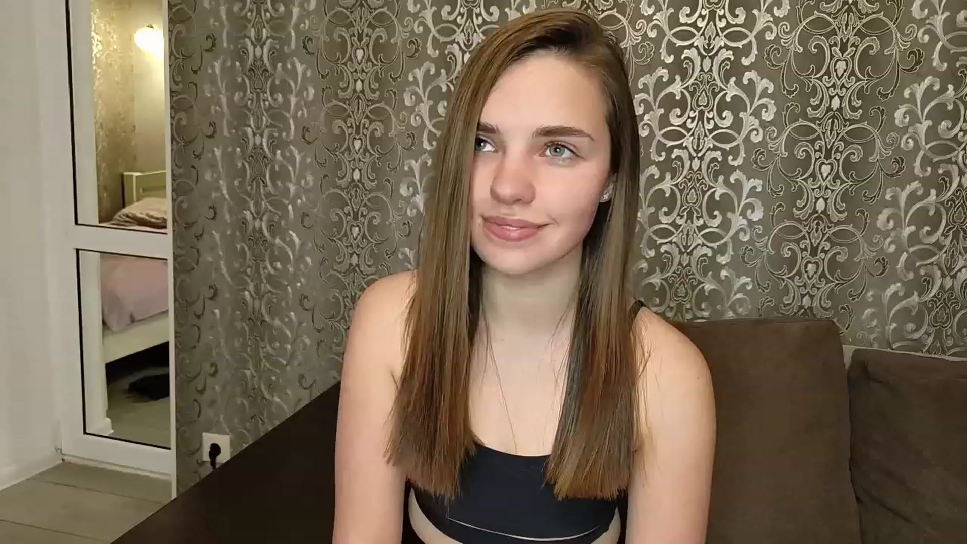 Gallery image thumbnail from AntiLiar's myfreecams stream on, 12/05/2022, 20:40 image 8 of 20