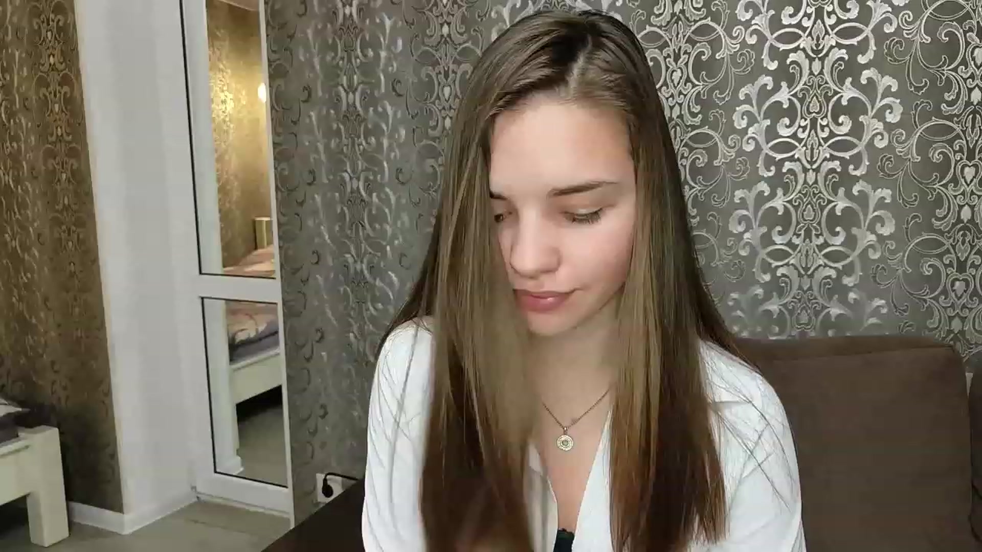 Gallery image thumbnail from AntiLiar's myfreecams stream on, 12/10/2022, 22:44 image 10 of 20