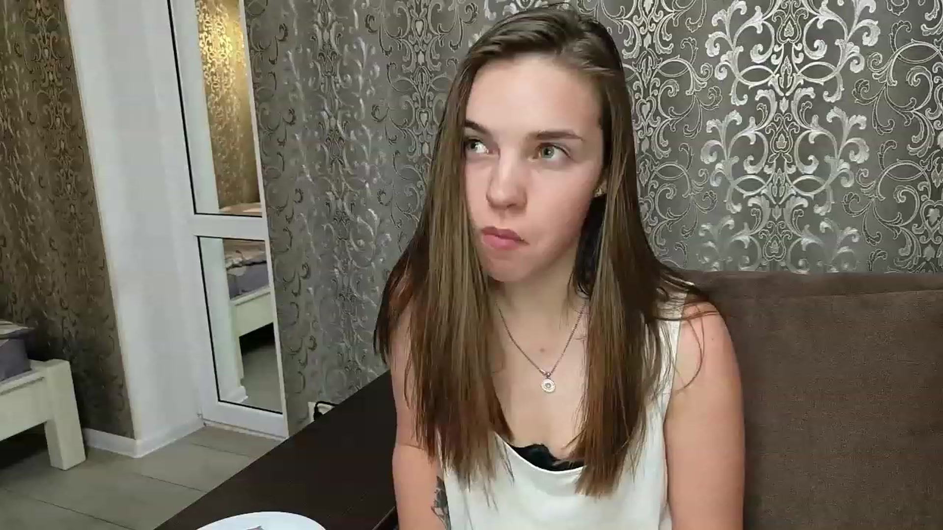 Gallery image thumbnail from AntiLiar's myfreecams stream on, 12/11/2022, 05:34 image 2 of 20