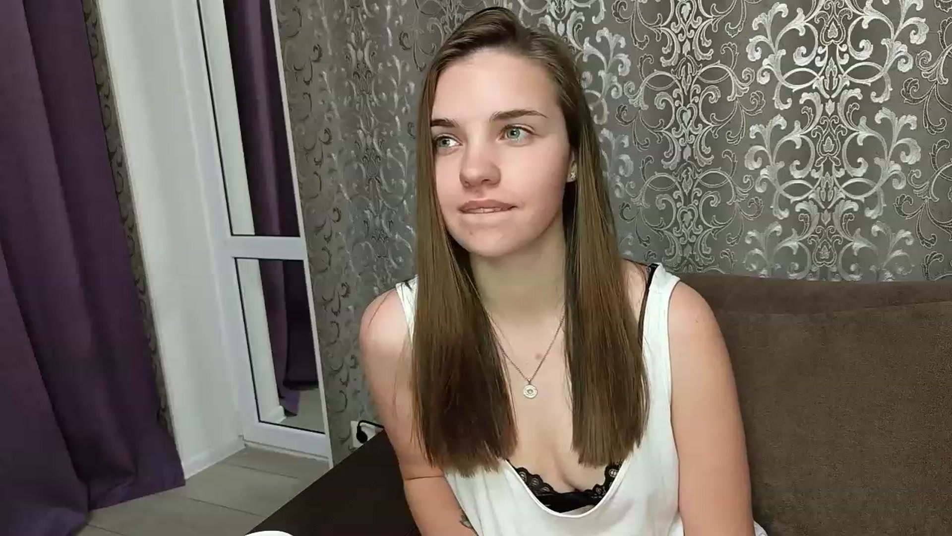 Gallery image thumbnail from AntiLiar's myfreecams stream on, 12/11/2022, 18:14 image 12 of 20