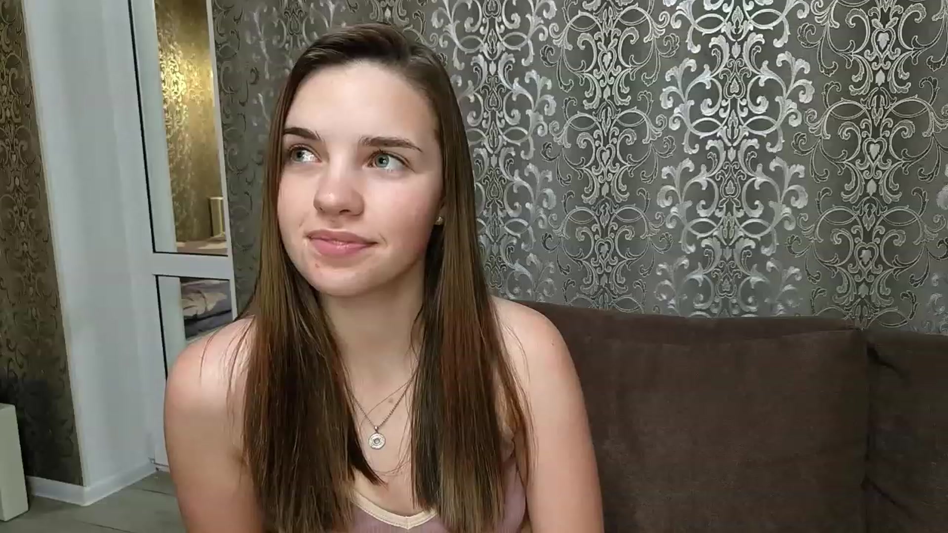 Gallery image thumbnail from AntiLiar's myfreecams stream on, 12/13/2022, 04:20 image 4 of 20