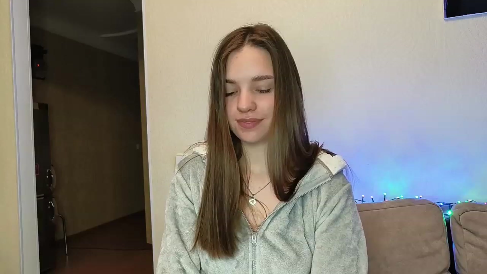 Gallery image thumbnail from AntiLiar's myfreecams stream on, 12/18/2022, 01:41 image 4 of 20