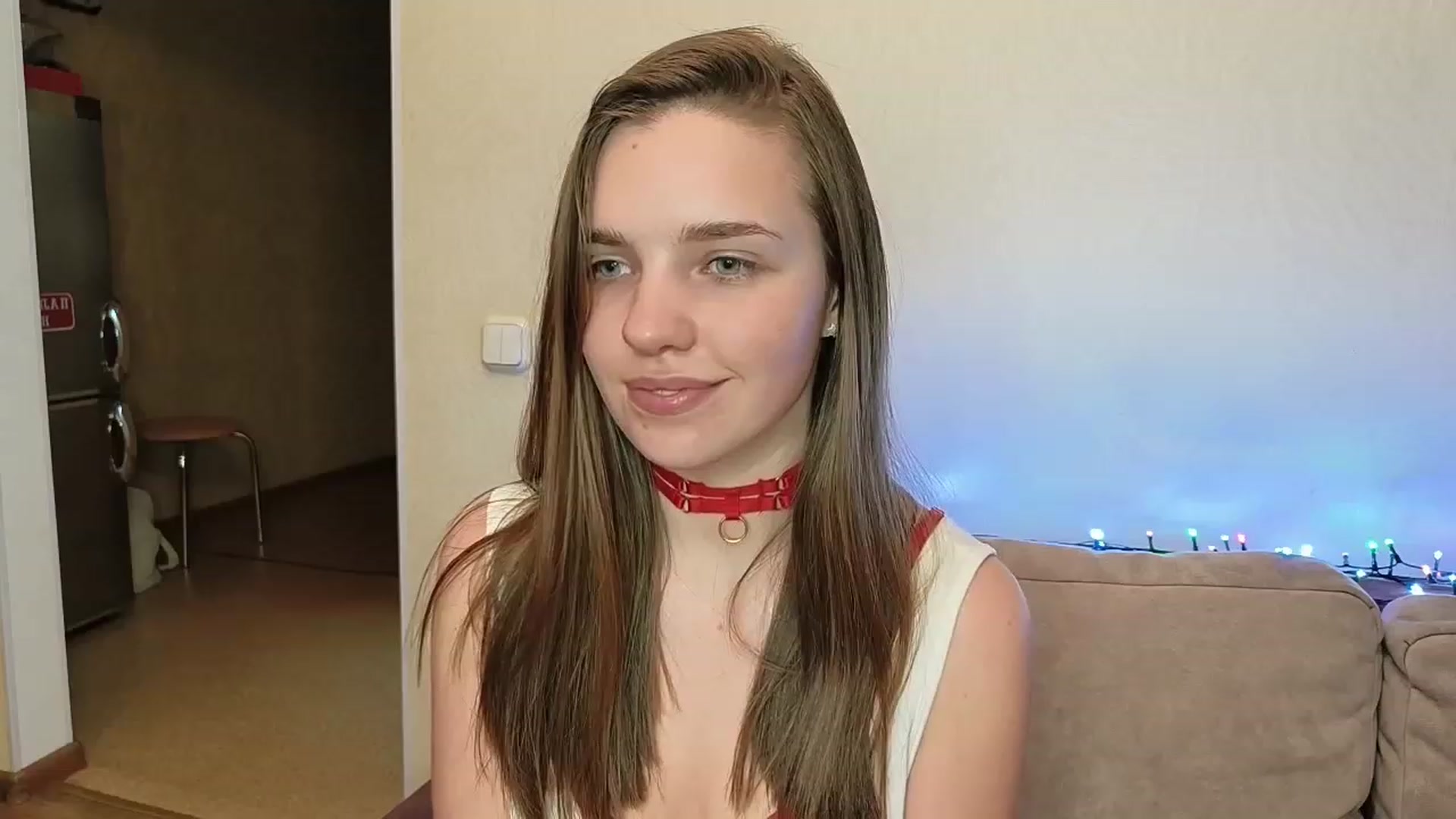 Gallery image thumbnail from AntiLiar's myfreecams stream on, 12/19/2022, 02:57 image 4 of 20