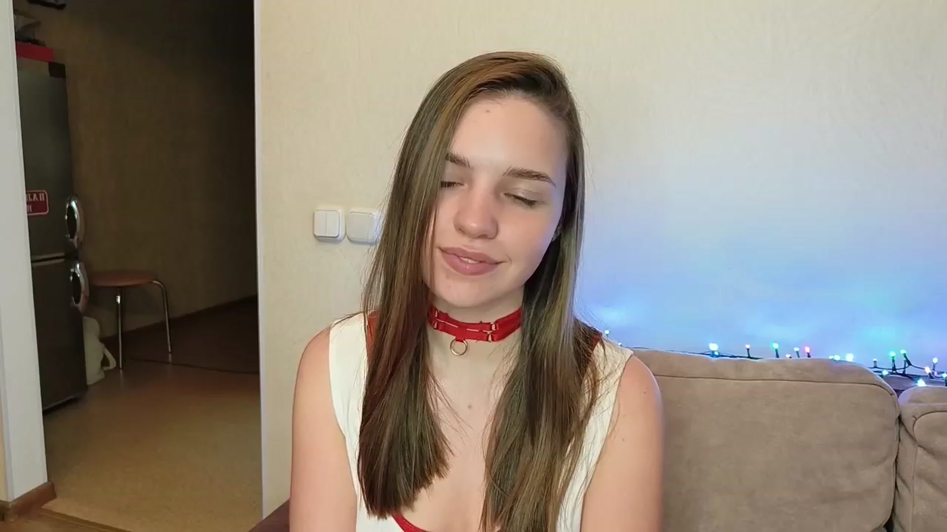 Gallery image thumbnail from AntiLiar's myfreecams stream on, 12/19/2022, 02:57 image 12 of 20