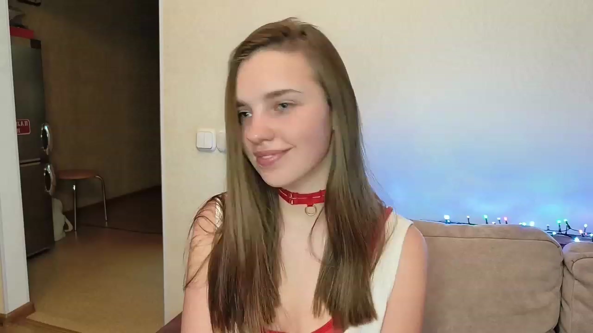Gallery image thumbnail from AntiLiar's myfreecams stream on, 12/19/2022, 02:57 image 6 of 20