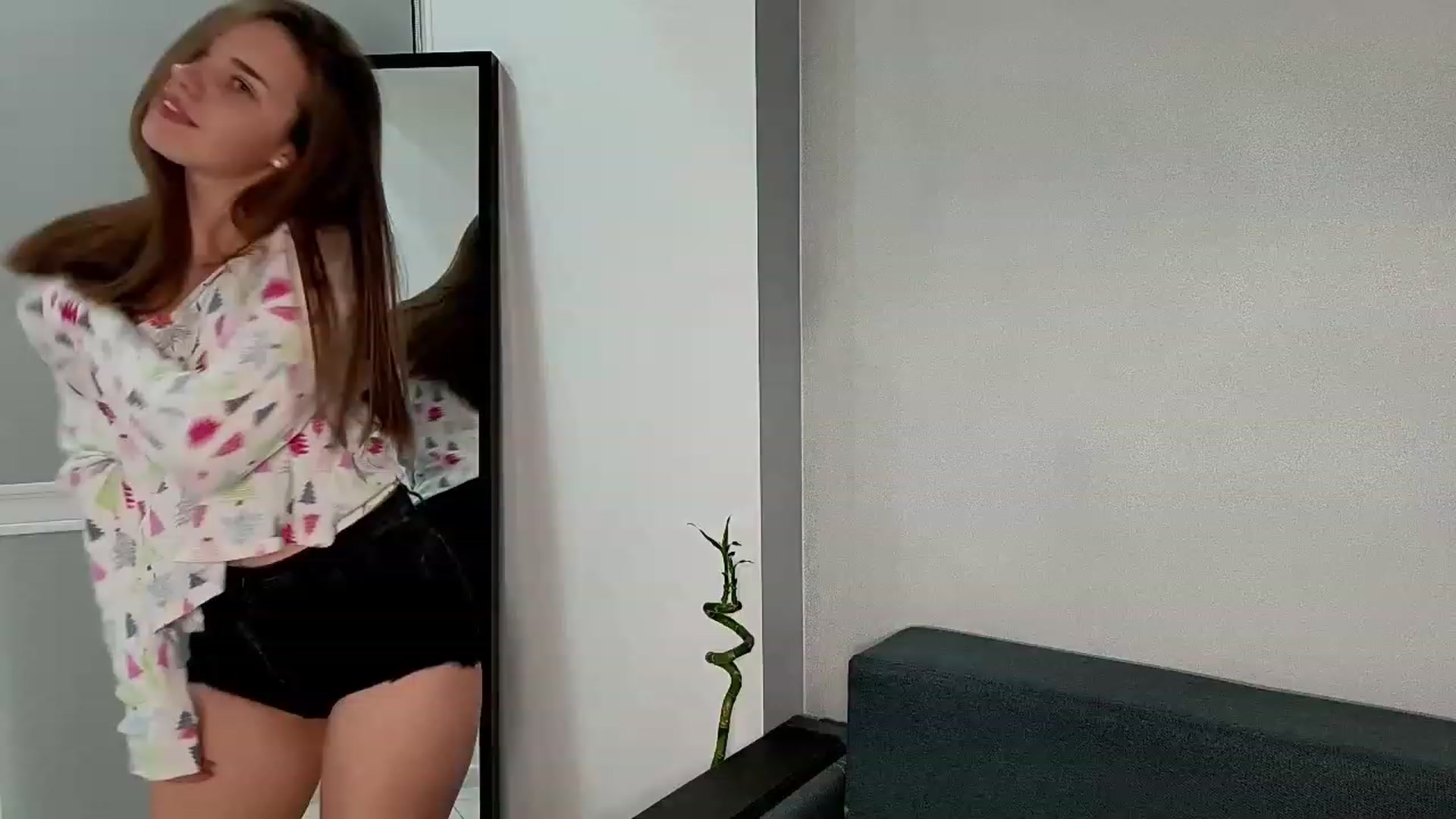 Gallery image thumbnail from AntiLiar's myfreecams stream on, 01/27/2023, 19:09 image 2 of 20