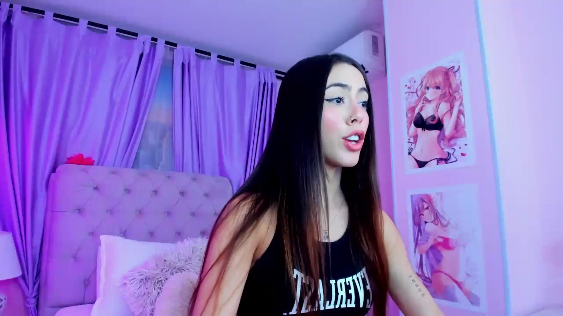 Gallery image thumbnail from Antonella_28_'s myfreecams stream on, 07/17/2023, 23:35 image 17 of 20
