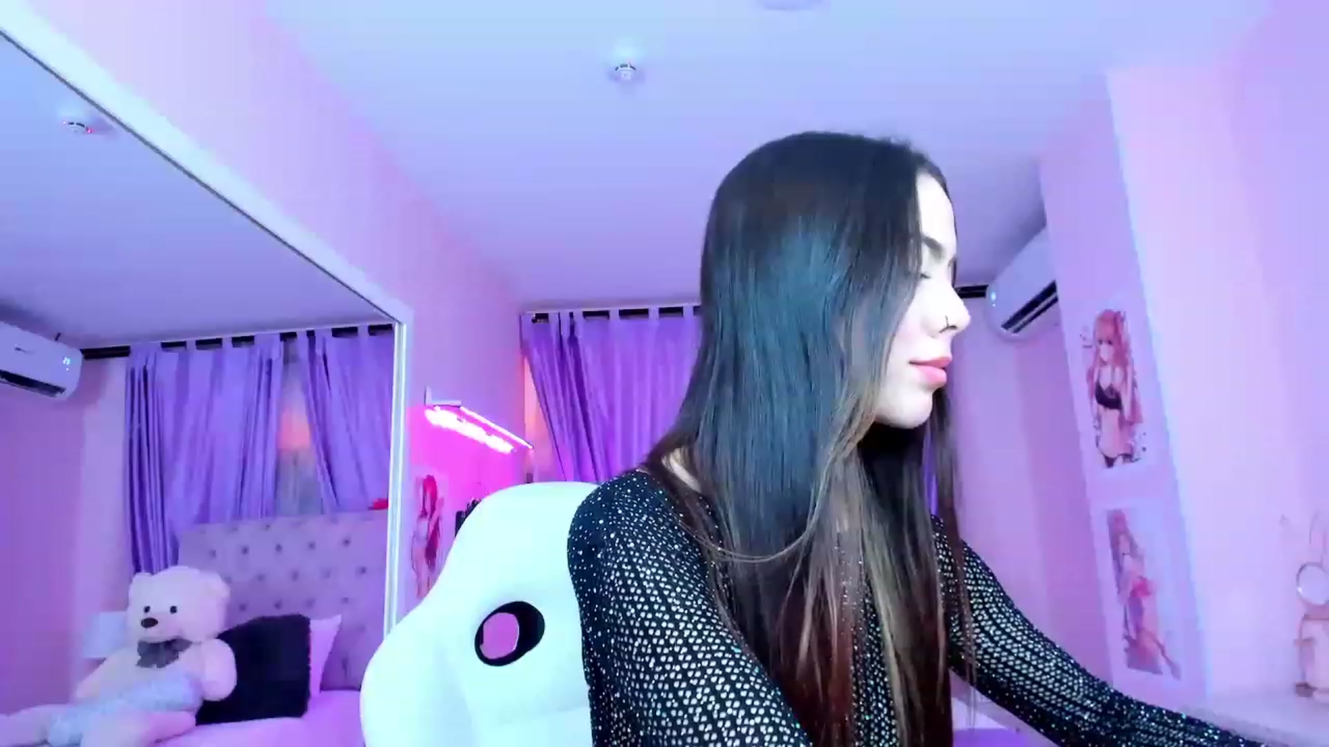 Gallery image thumbnail from Antonella_28_'s myfreecams stream on, 07/26/2023, 22:54 image 20 of 20