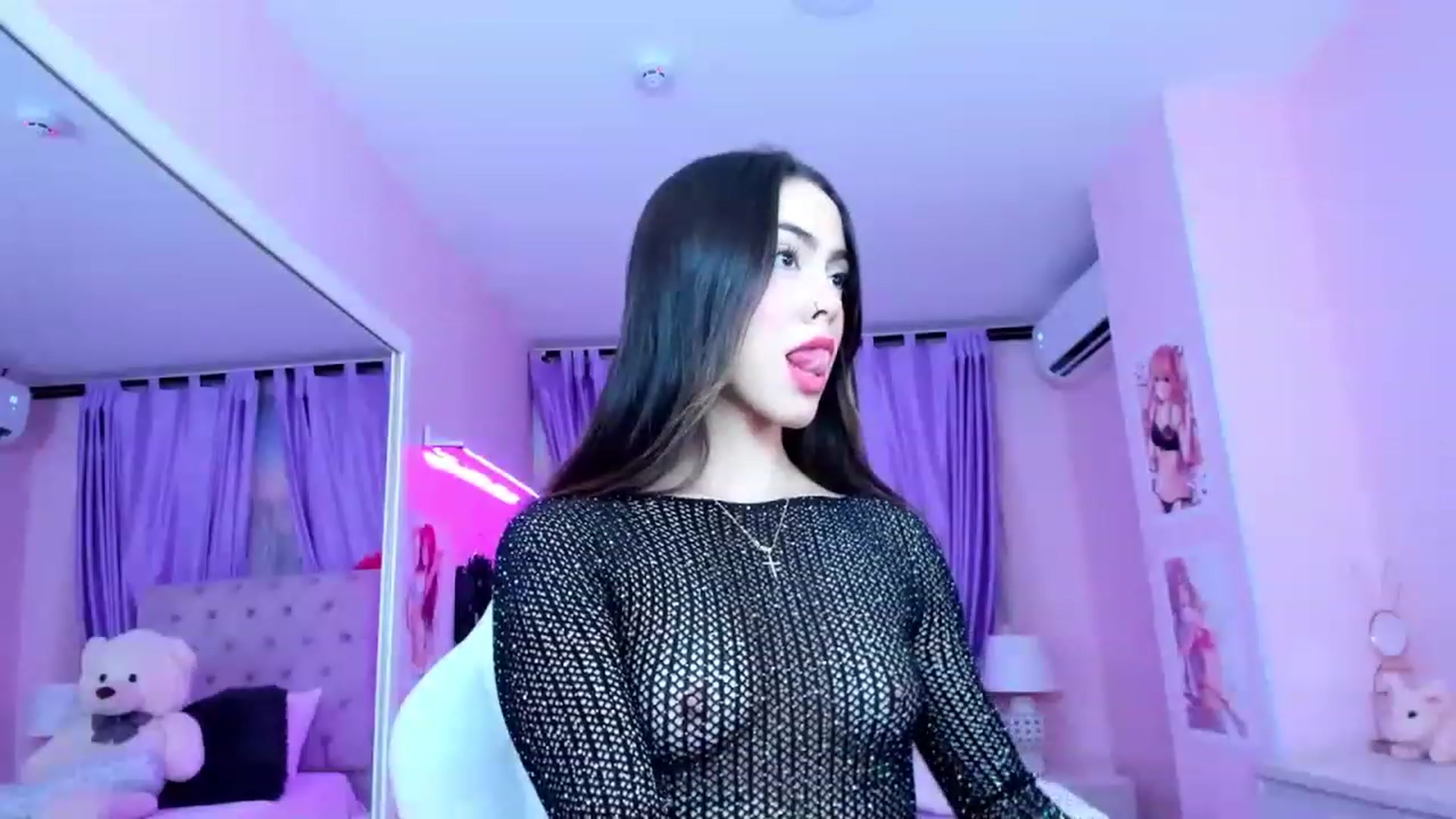 Gallery image thumbnail from Antonella_28_'s myfreecams stream on, 07/26/2023, 22:54 image 4 of 20