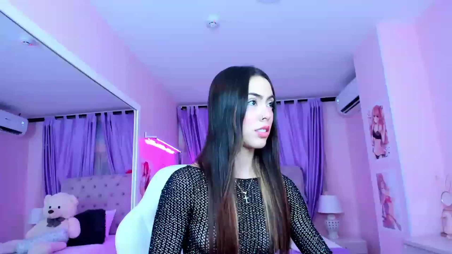 Gallery image thumbnail from Antonella_28_'s myfreecams stream on, 07/26/2023, 22:54 image 16 of 20