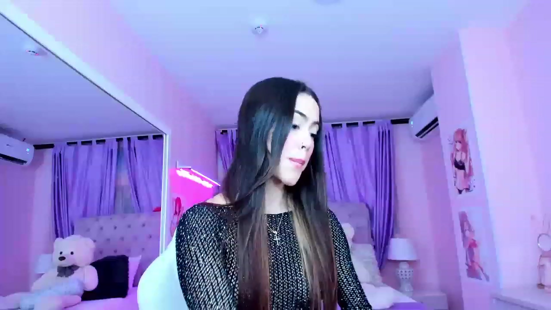 Gallery image thumbnail from Antonella_28_'s myfreecams stream on, 07/26/2023, 22:54 image 15 of 20