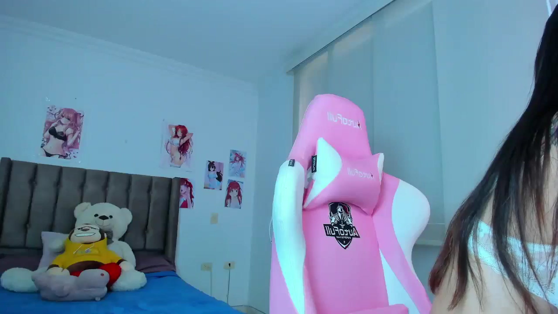 Gallery image thumbnail from Antonella_28_'s myfreecams stream on, 05/15/2024, 21:16 image 12 of 20