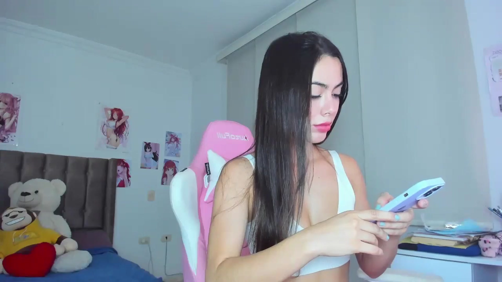 Gallery image thumbnail from Antonella_28_'s myfreecams stream on, 05/26/2024, 01:34 image 2 of 20