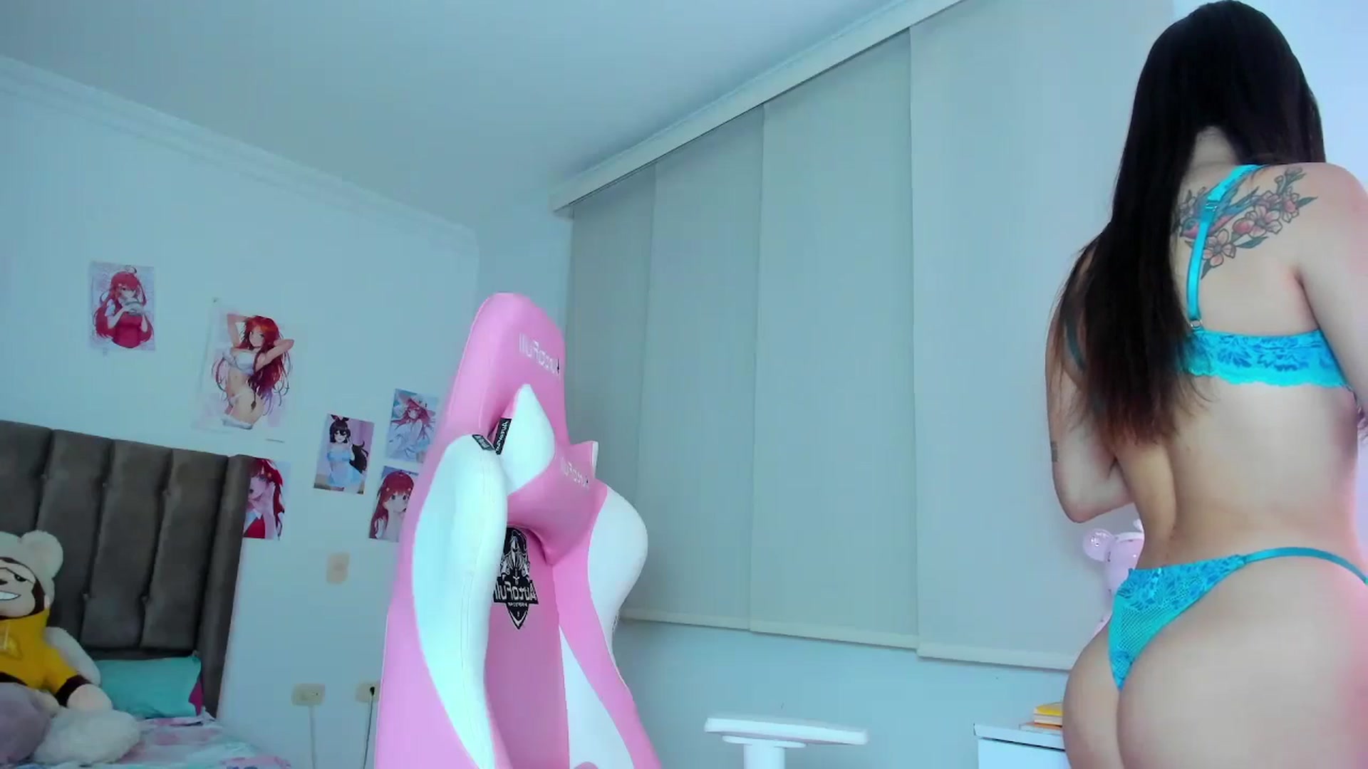Gallery image thumbnail from Antonella_28_'s myfreecams stream on, 06/01/2024, 23:47 image 4 of 20