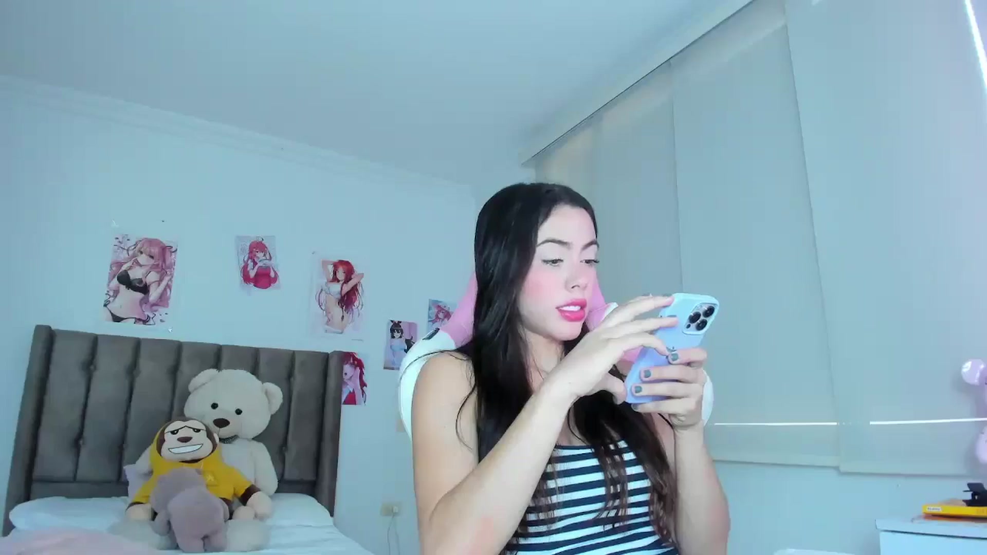 Gallery image thumbnail from Antonella_28_'s myfreecams stream on, 06/05/2024, 22:38 image 4 of 20