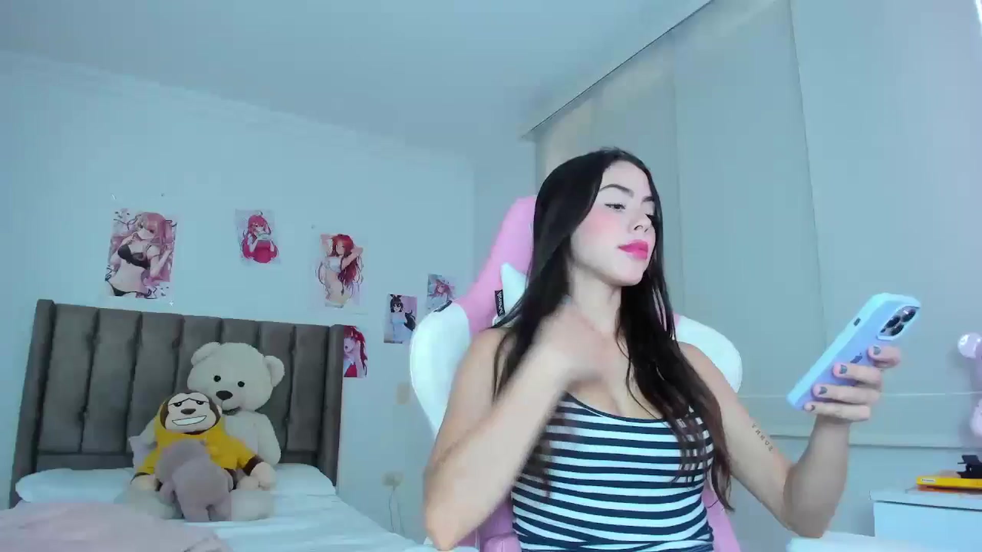 Gallery image thumbnail from Antonella_28_'s myfreecams stream on, 06/05/2024, 22:38 image 1 of 20