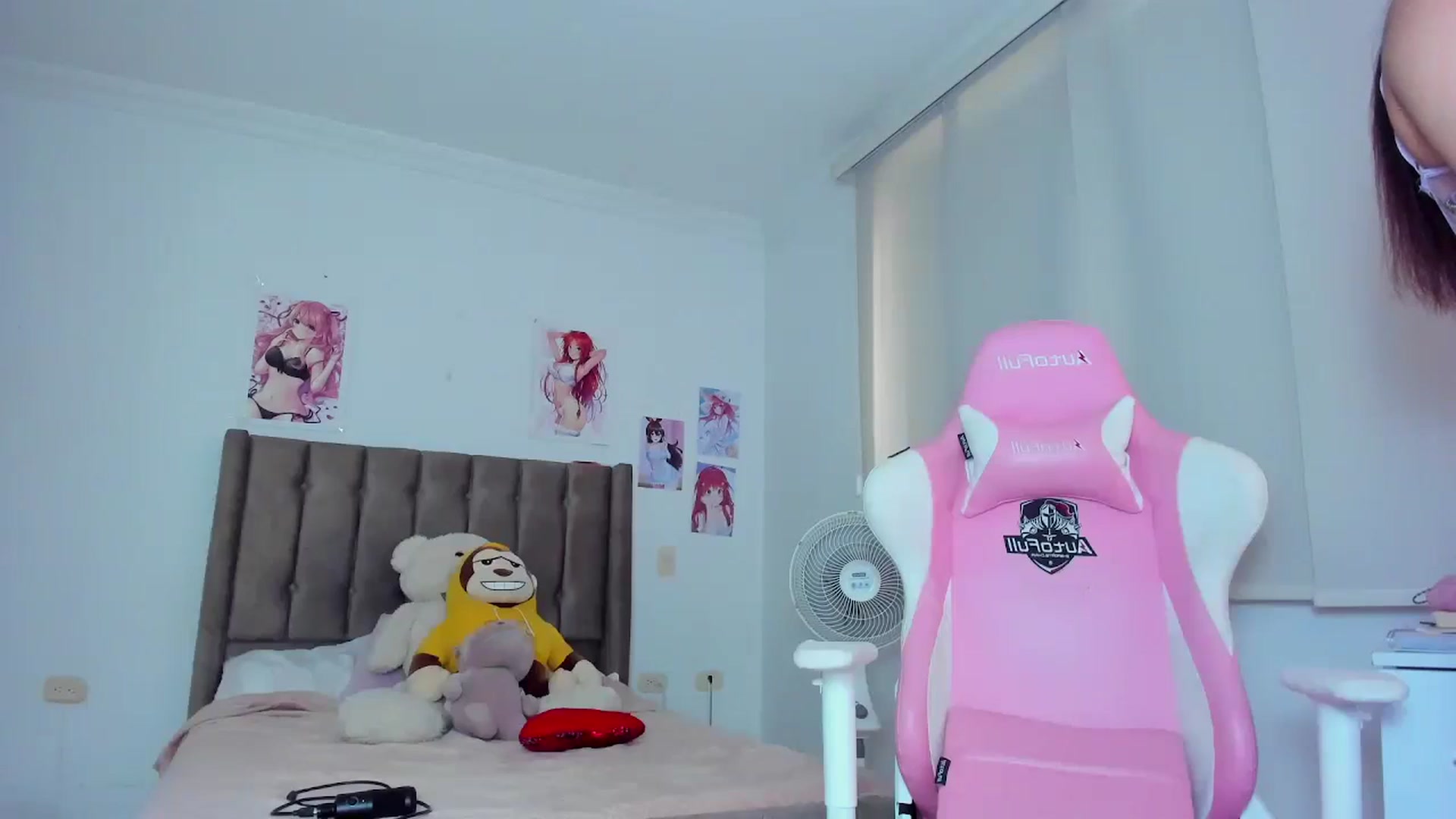 Gallery image thumbnail from Antonella_28_'s myfreecams stream on, 06/12/2024, 21:41 image 11 of 20