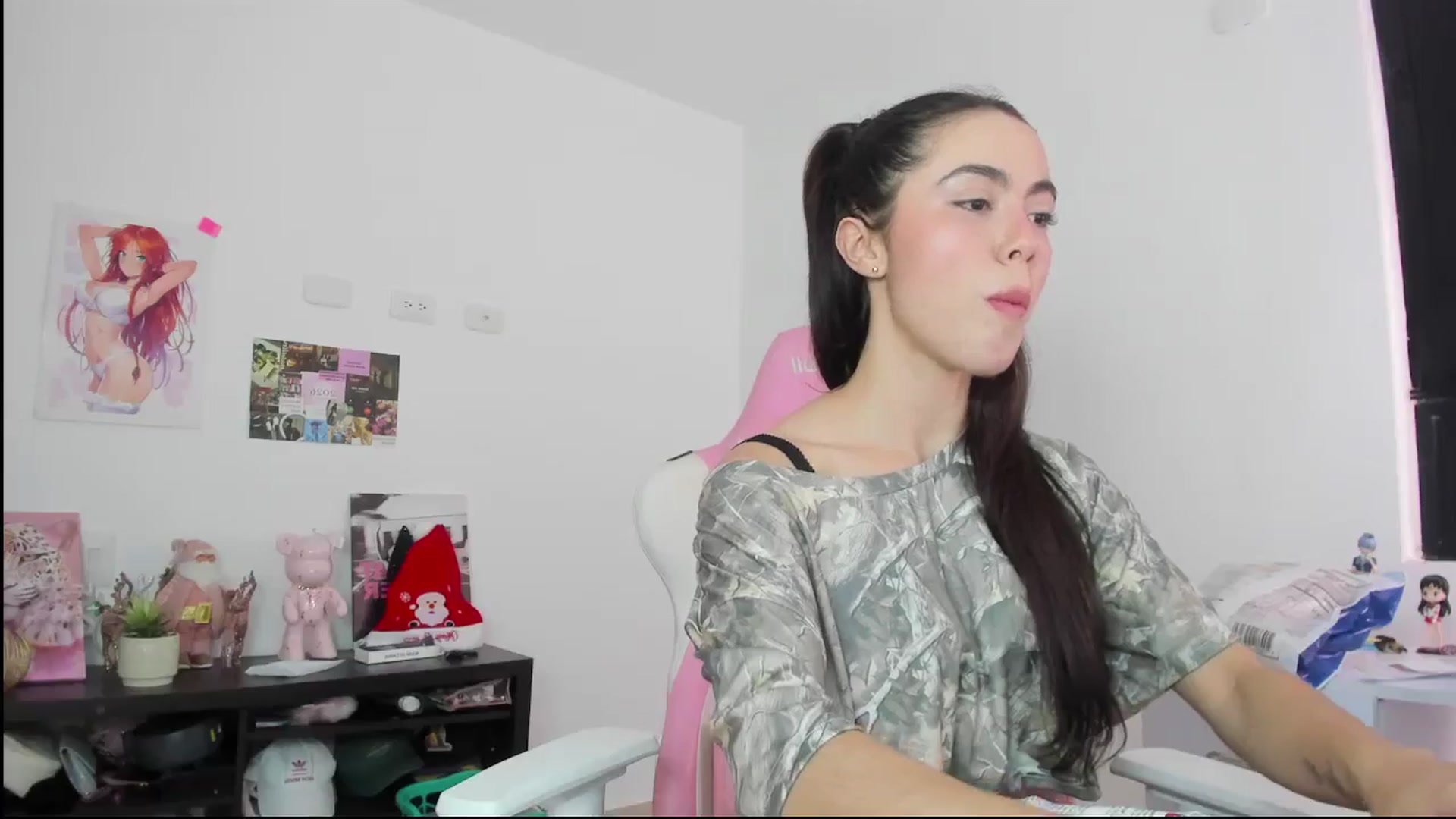 Gallery image thumbnail from Antonella_28_'s myfreecams stream on, 12/31/2025, 22:53 image 8 of 20