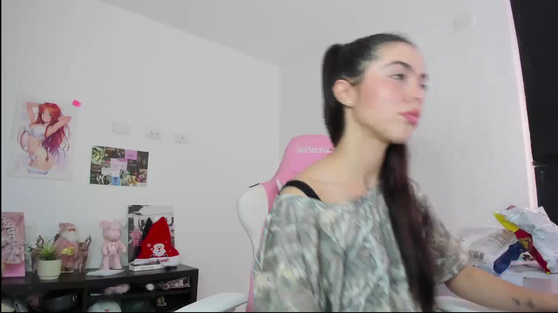 Gallery image thumbnail from Antonella_28_'s myfreecams stream on, 12/31/2025, 22:53 image 20 of 20