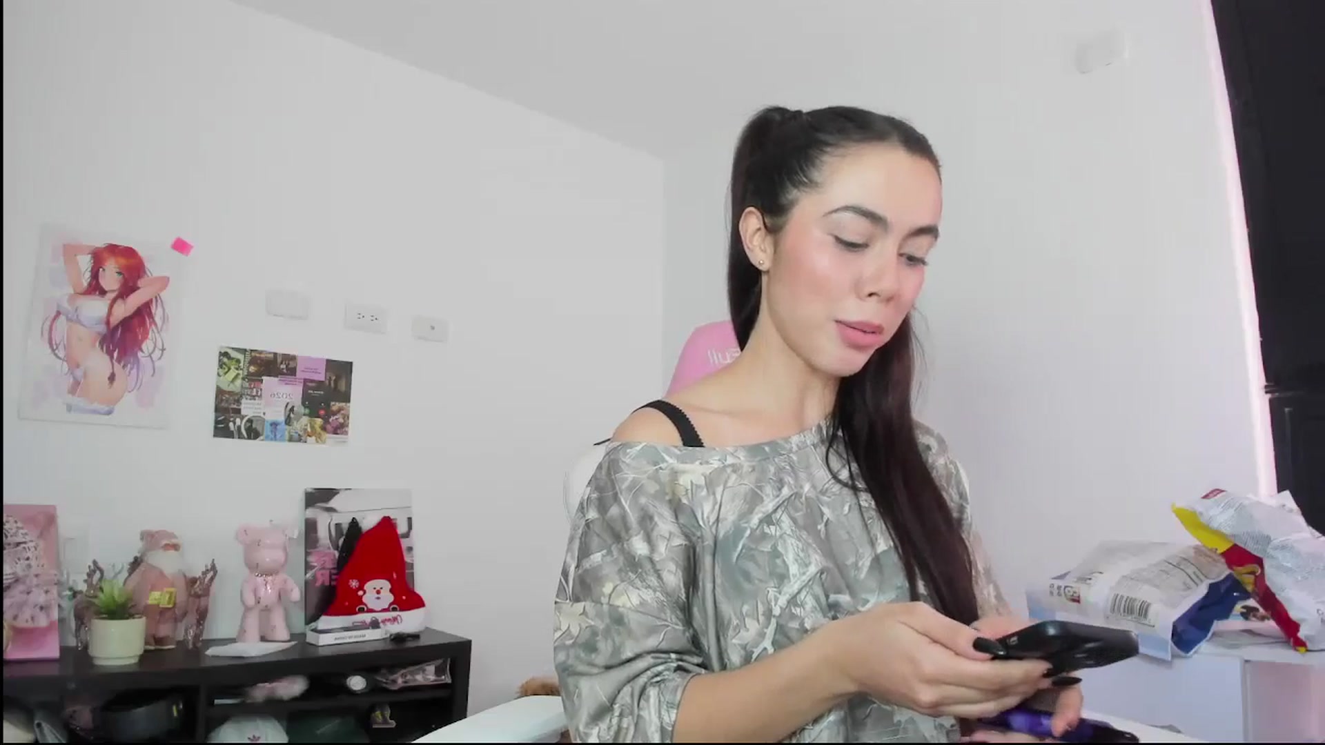 Gallery image thumbnail from Antonella_28_'s myfreecams stream on, 12/31/2025, 22:53 image 14 of 20