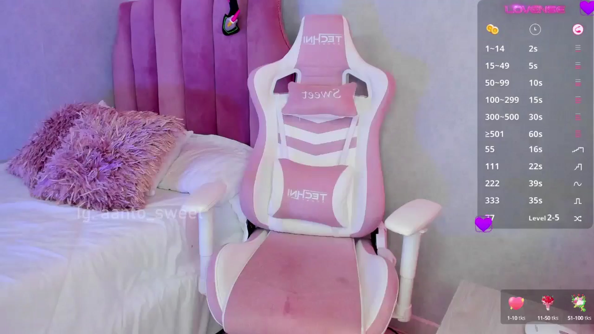 Gallery image thumbnail from Antonellaa_x's myfreecams stream on, 12/25/2024, 17:18 image 5 of 20