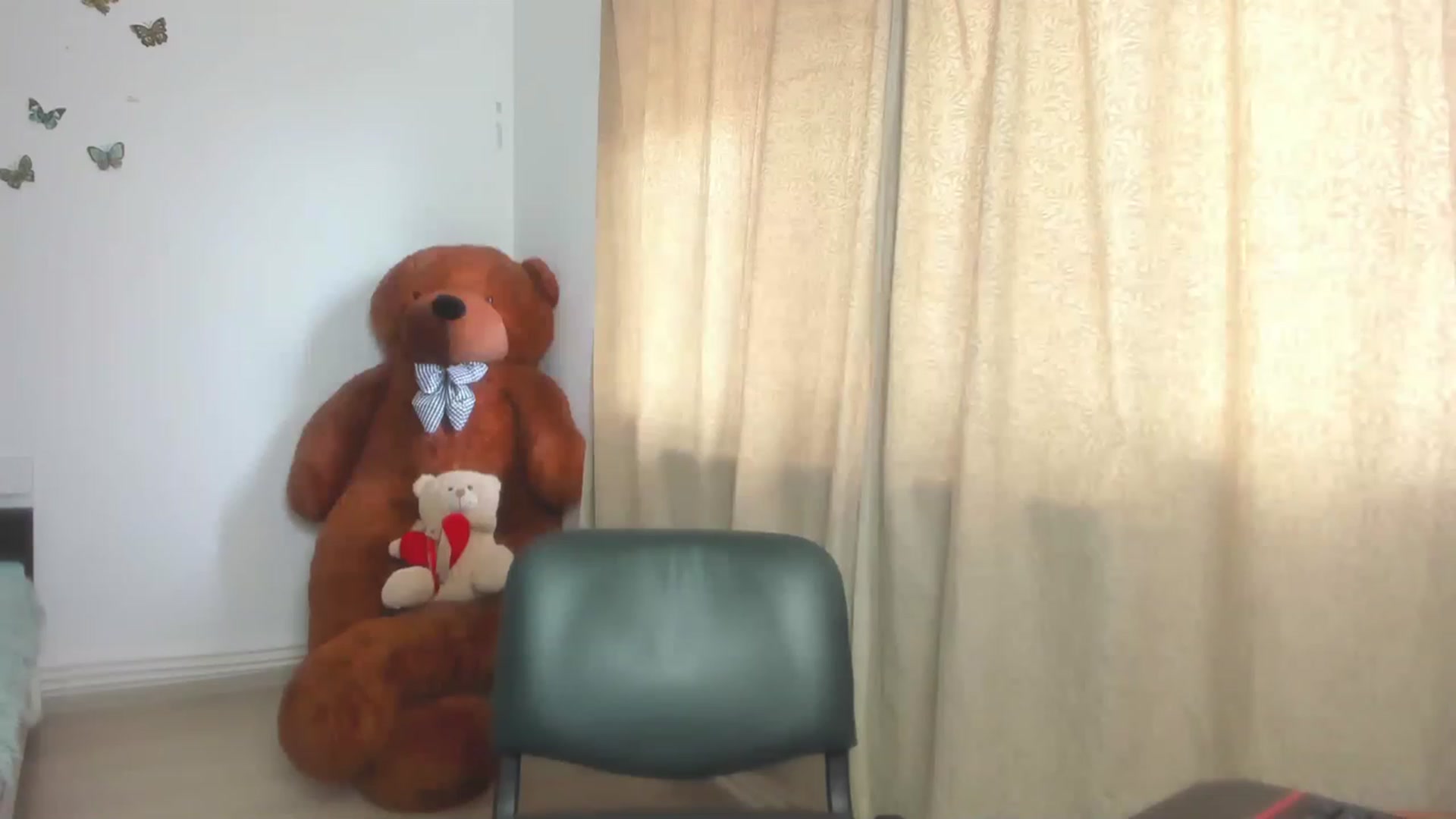 Gallery image thumbnail from AntoniaKitty's myfreecams stream on, 11/17/2022, 11:23 image 12 of 20