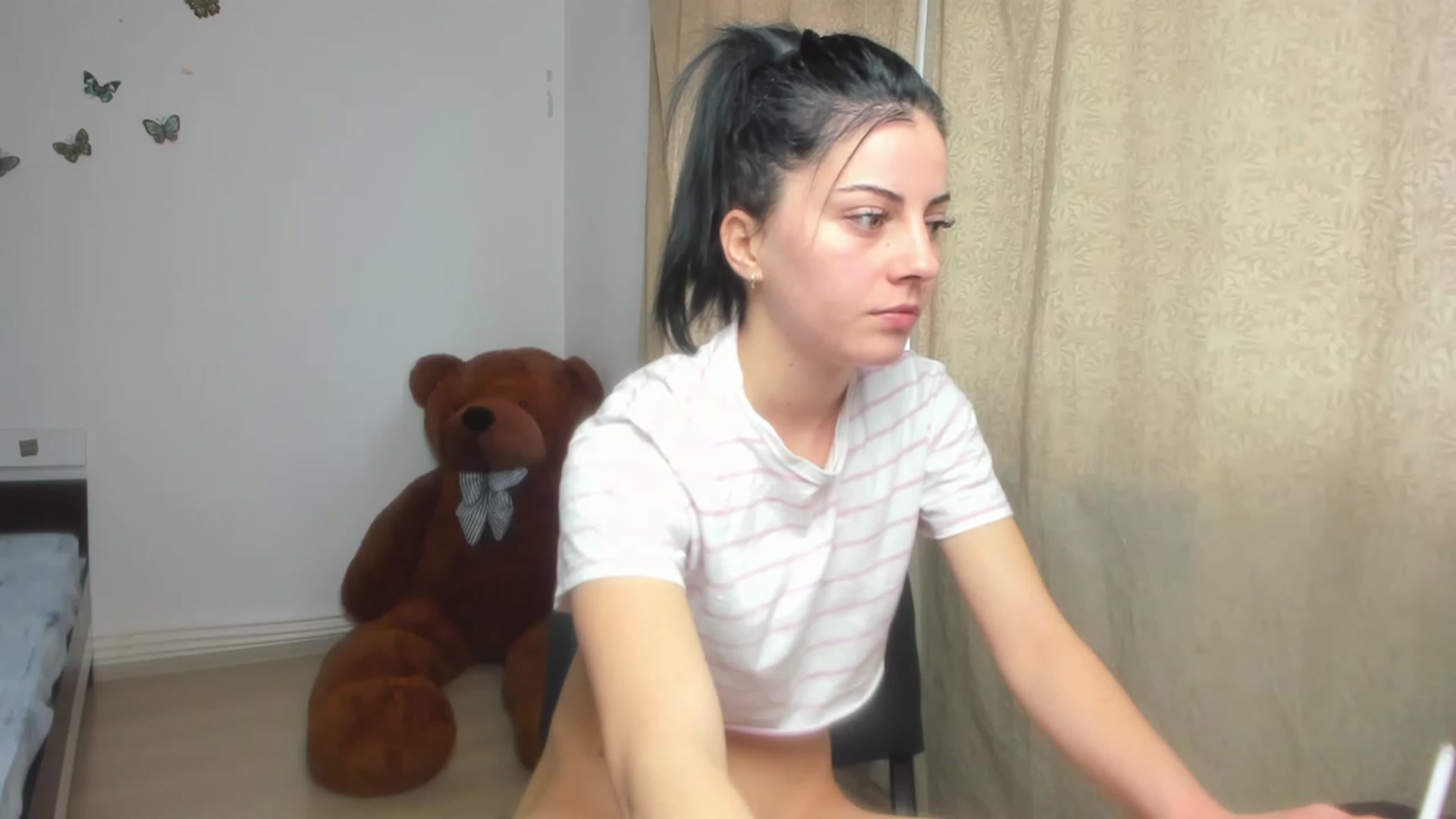 Gallery image thumbnail from AntoniaKitty's myfreecams stream on, 11/28/2022, 08:26 image 13 of 20