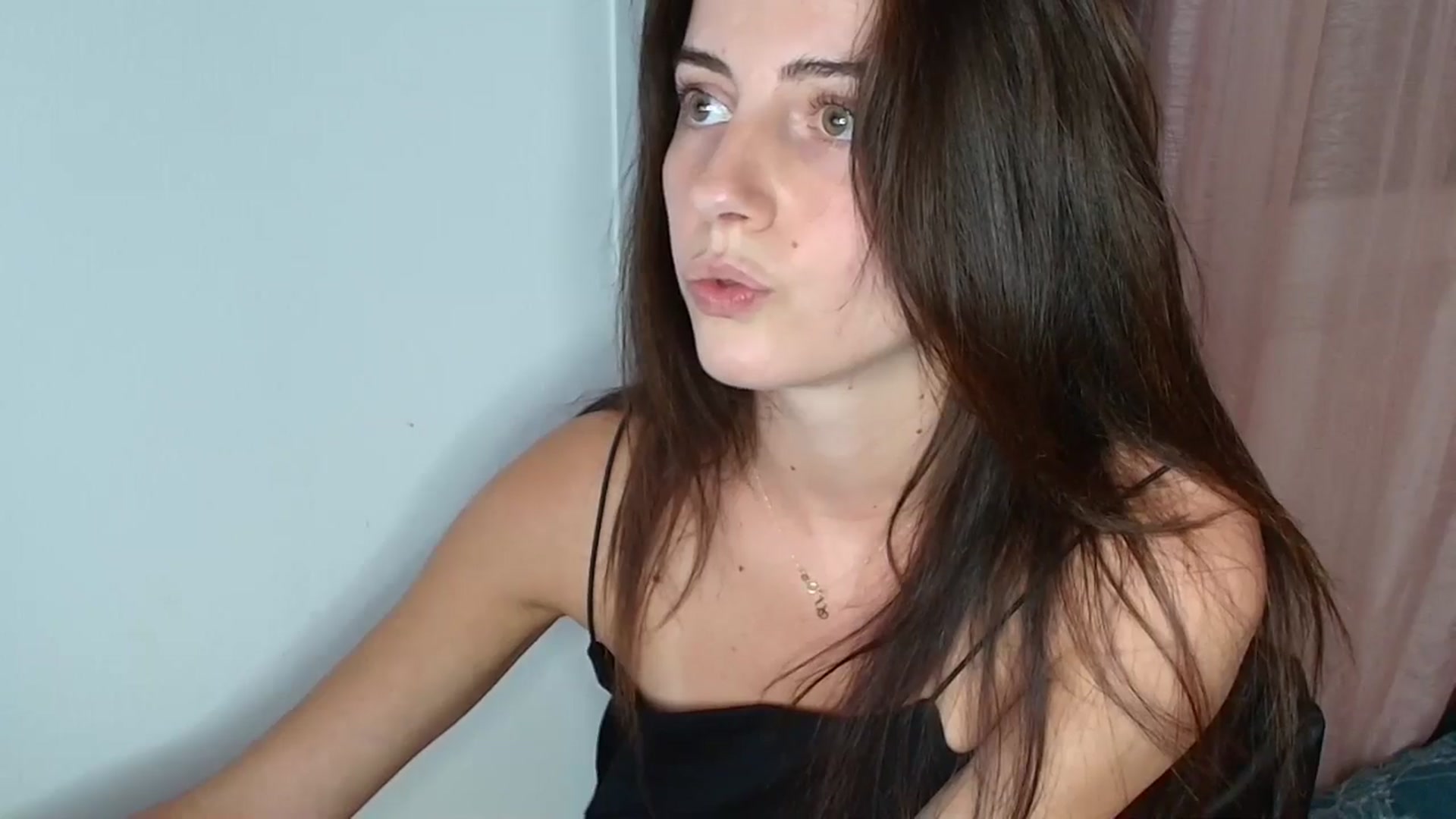Gallery image thumbnail from AntoniaKitty's myfreecams stream on, 07/27/2024, 18:52 image 3 of 20