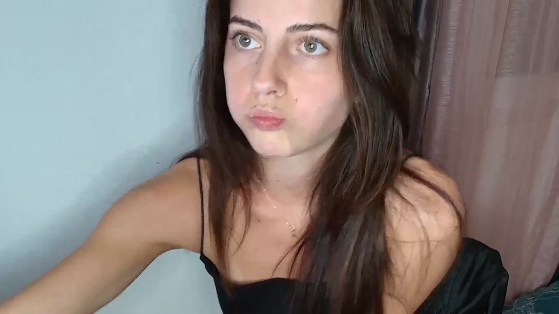 Gallery image thumbnail from AntoniaKitty's myfreecams stream on, 07/27/2024, 18:52 image 5 of 20