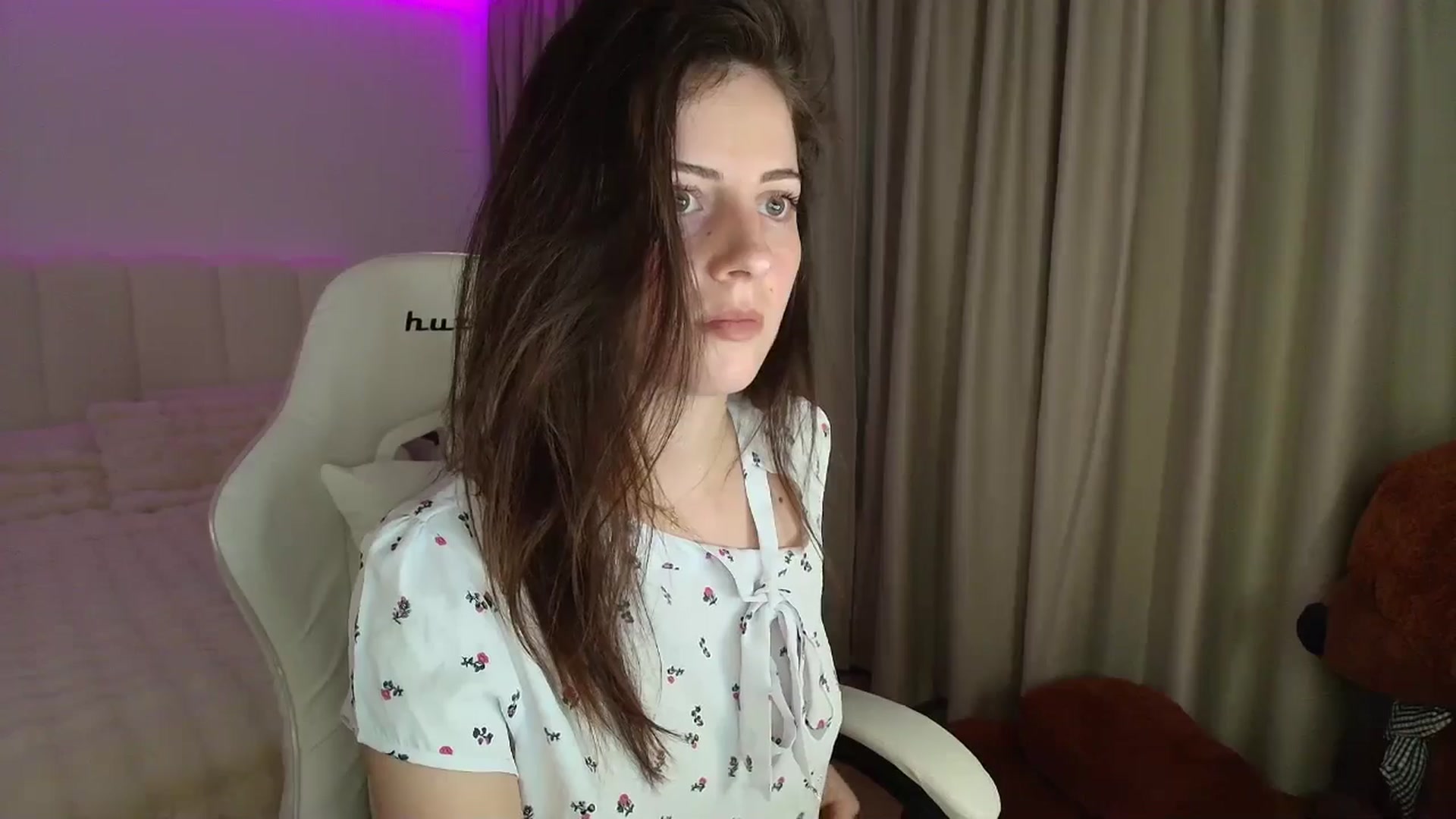 Gallery image thumbnail from AntoniaKitty's myfreecams stream on, 05/12/2025, 17:06 image 20 of 20