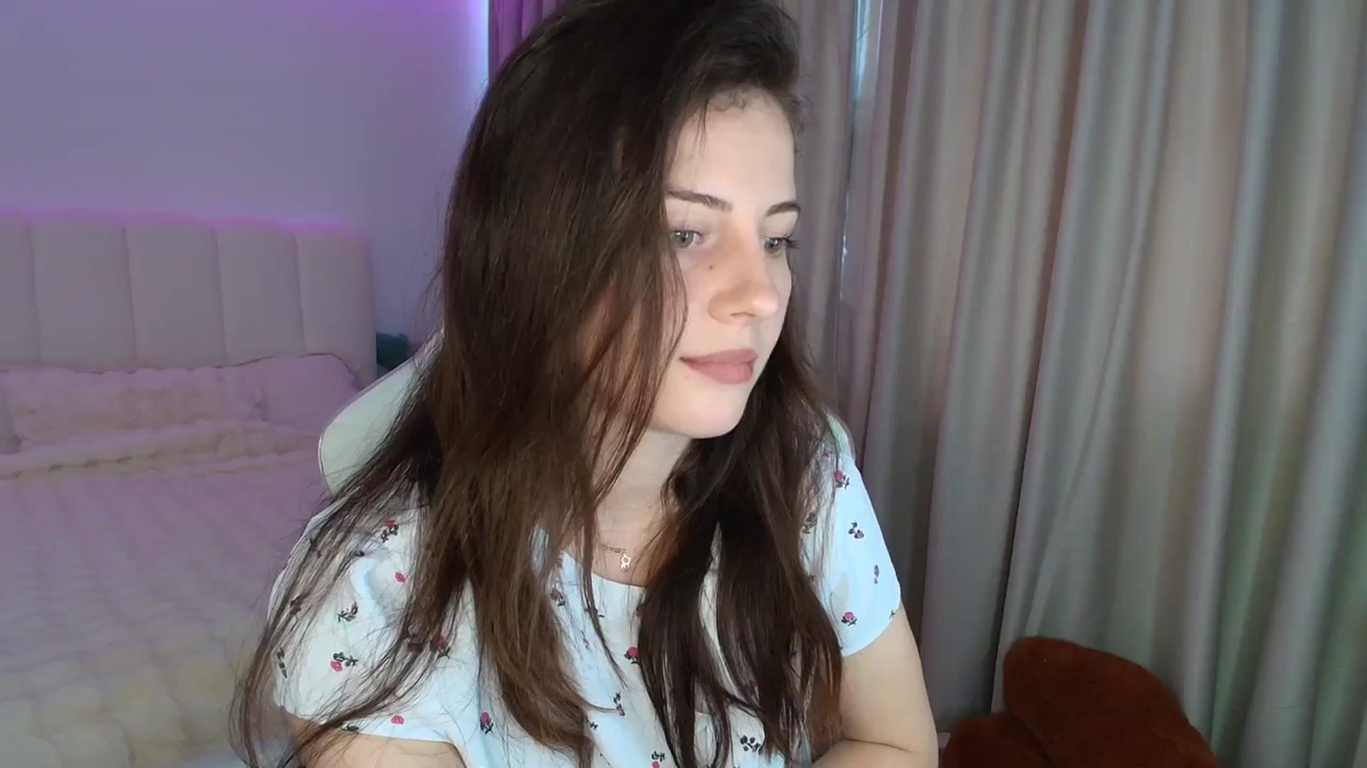 Gallery image thumbnail from AntoniaKitty's myfreecams stream on, 05/21/2025, 09:05 image 7 of 20