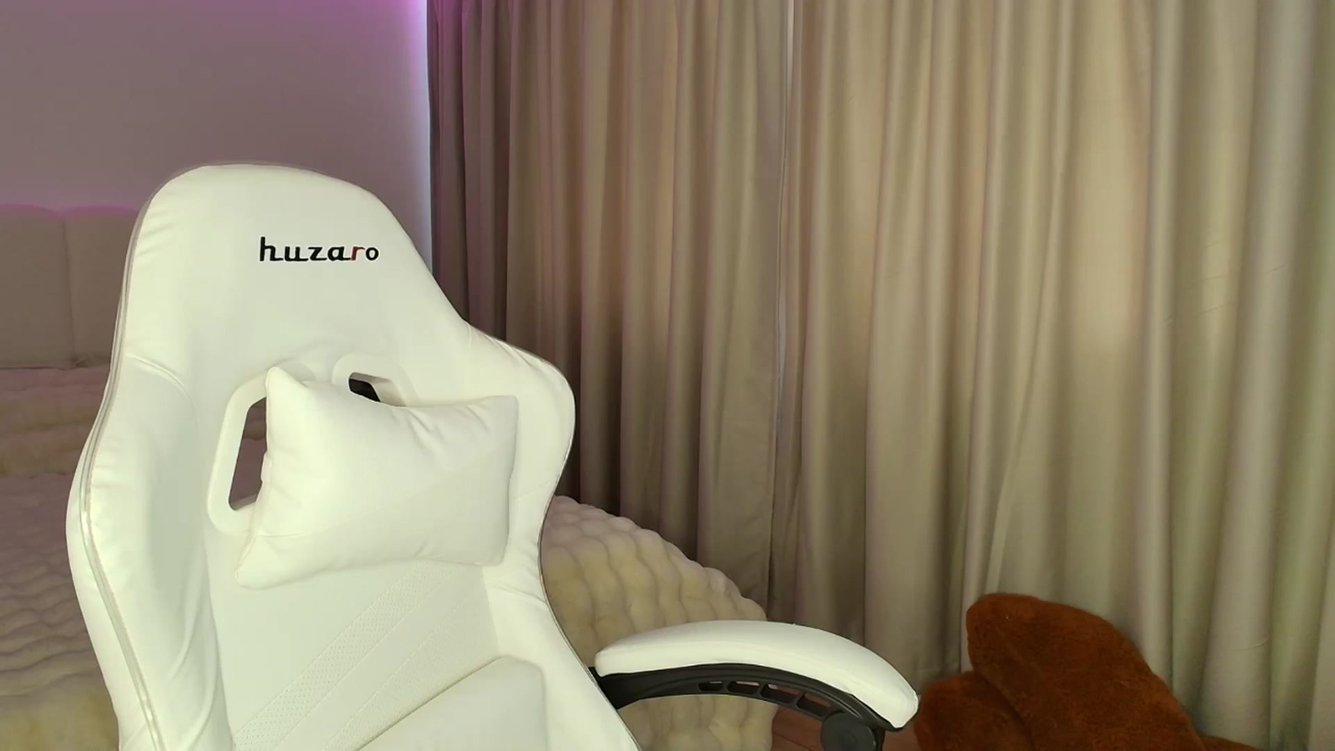 Gallery image thumbnail from AntoniaKitty's myfreecams stream on, 05/24/2025, 10:58 image 4 of 20